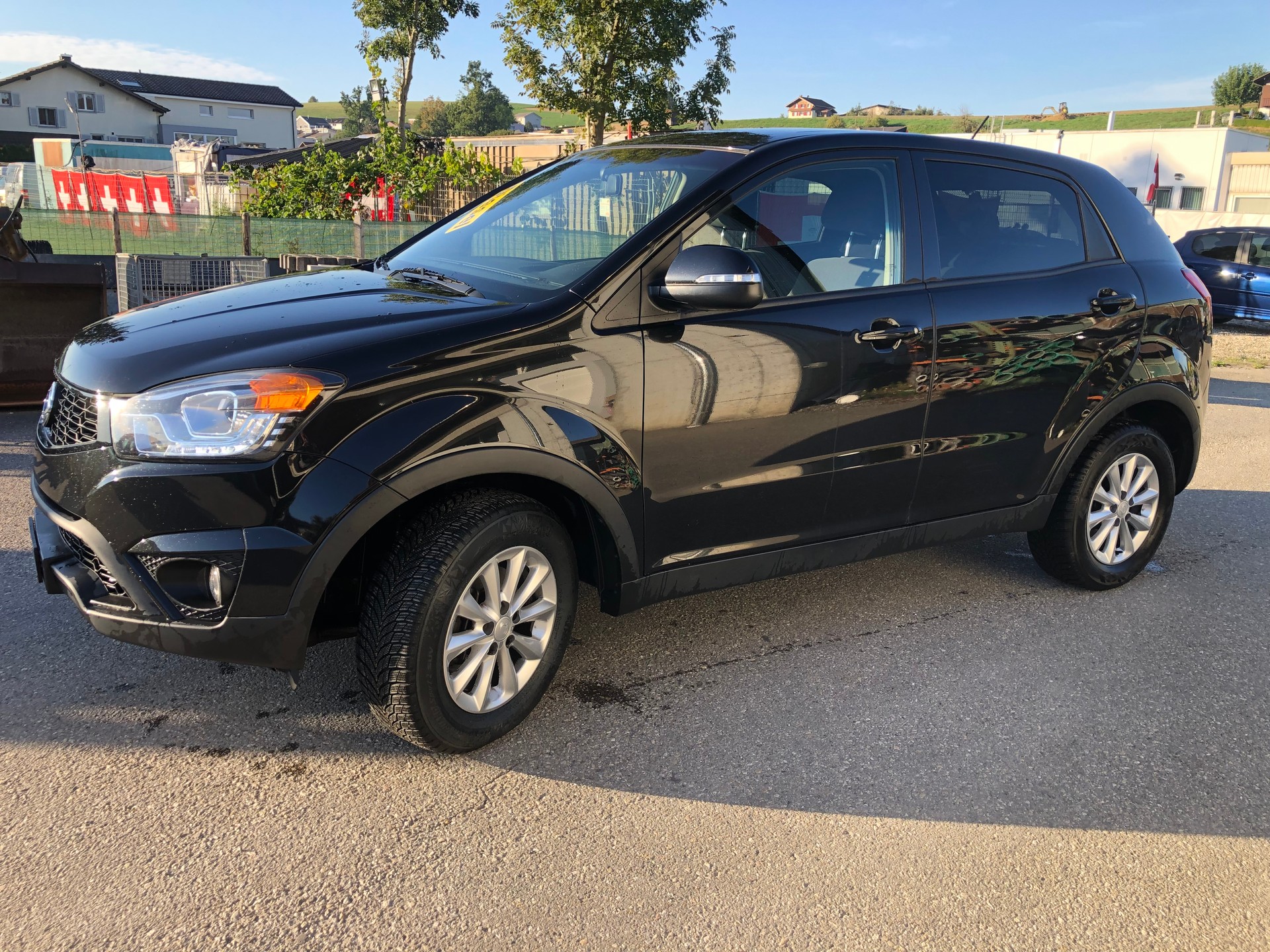 KGM-SsangYong Korando 2.0 e-XDI Plus Edition 4WD-image-1