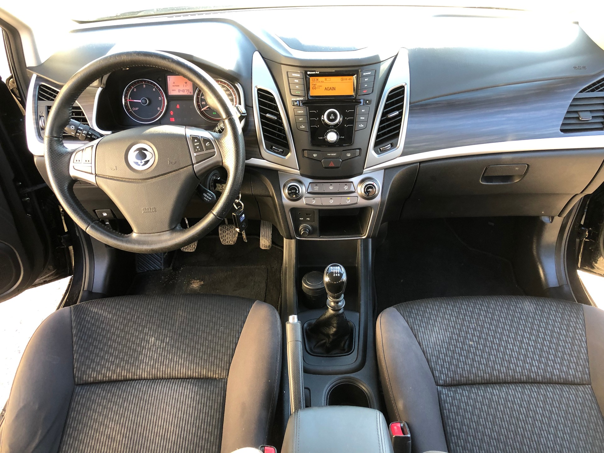 KGM-SsangYong Korando 2.0 e-XDI Plus Edition 4WD-image-12