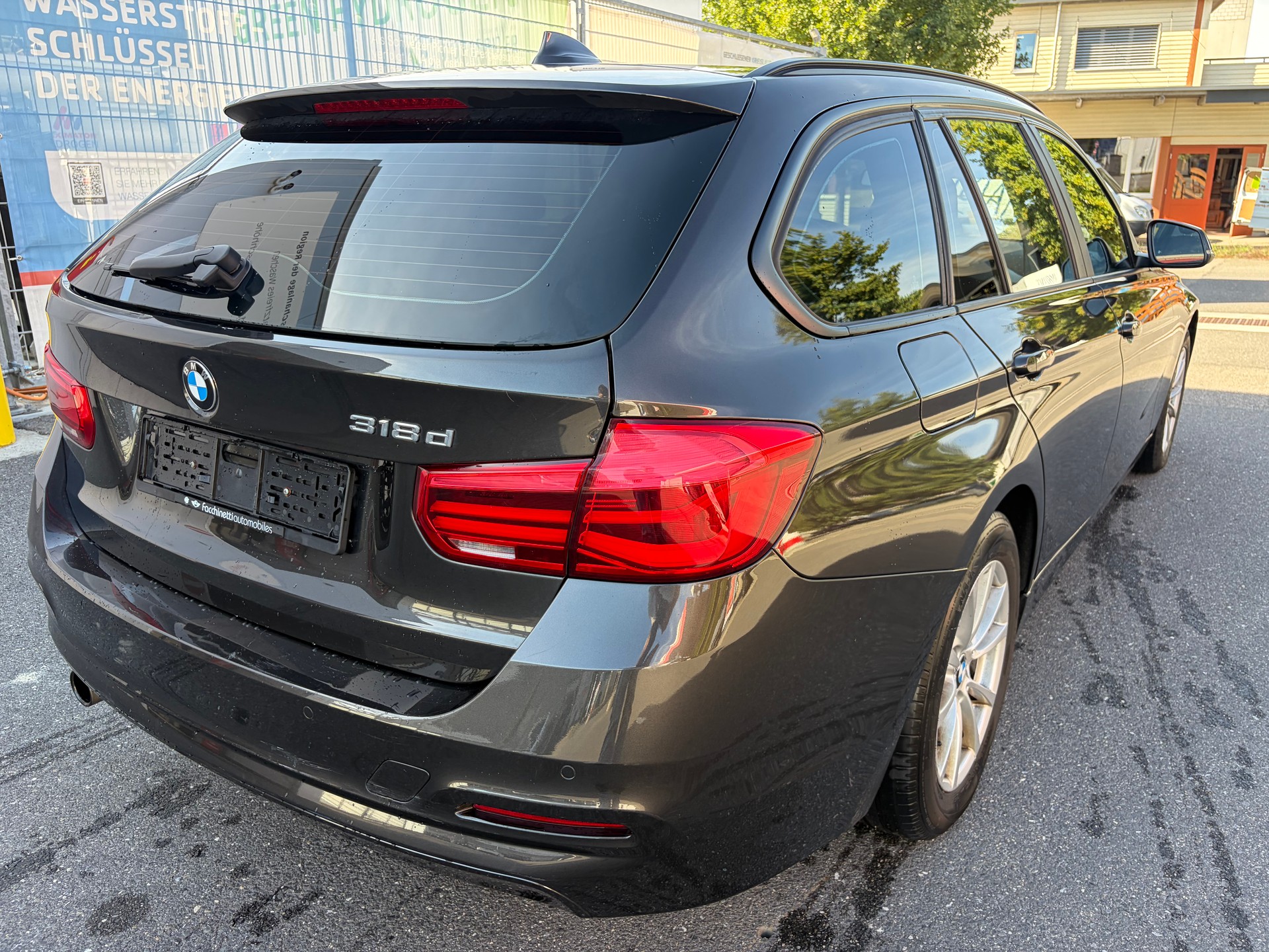 BMW 318d Touring Steptronic-image-3