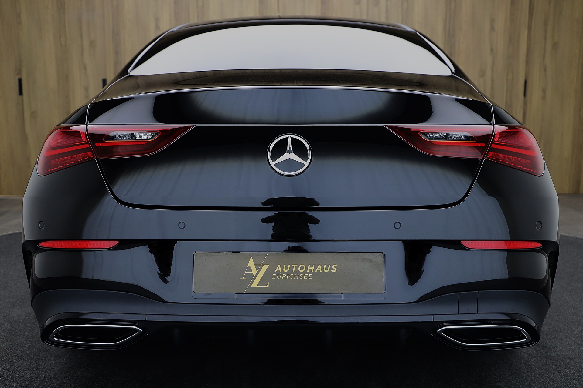MERCEDES-BENZ CLA 200 d 7G-DCT AMG Line Night Edition und Advanced Plus-image-3