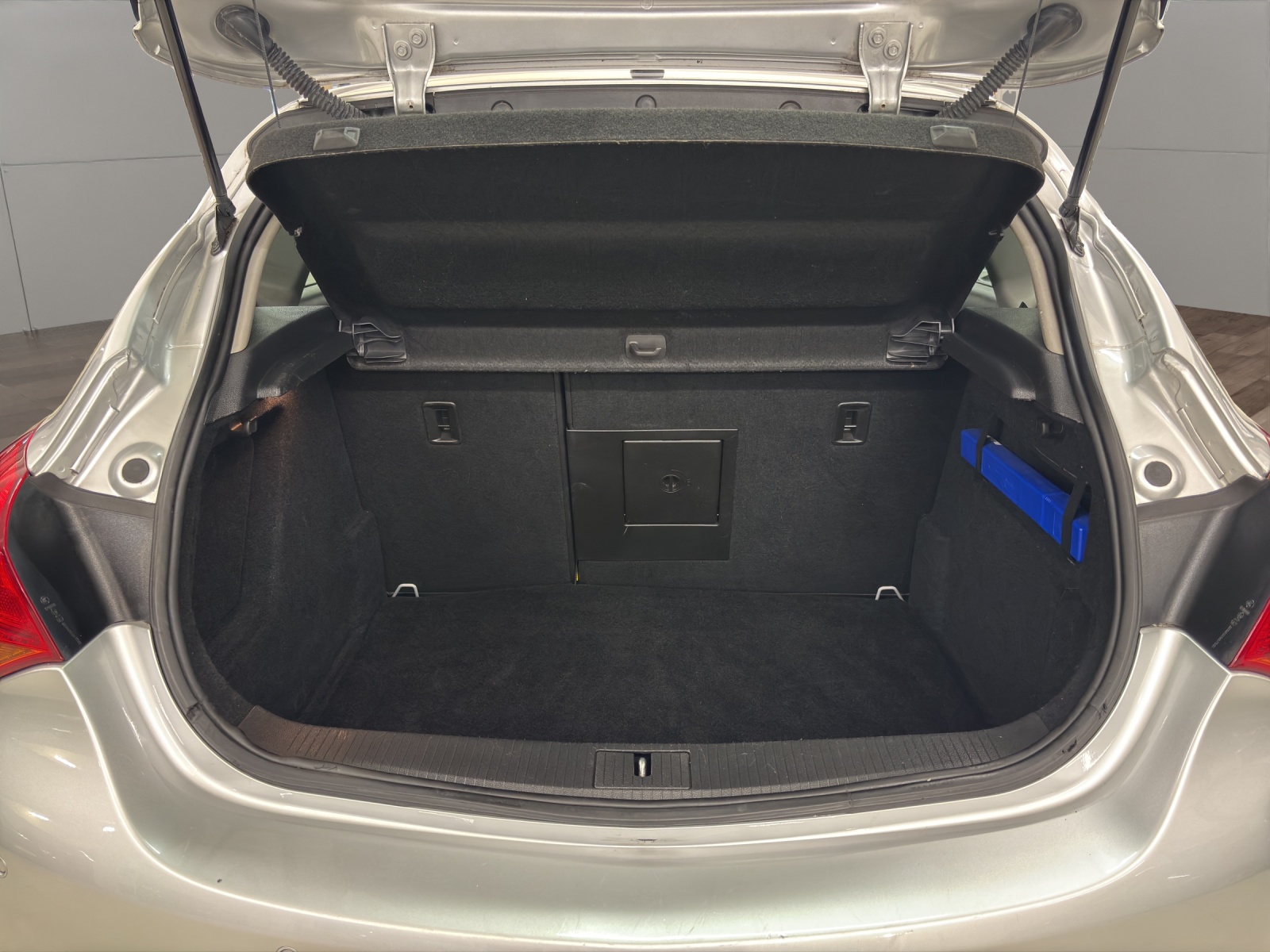 OPEL Astra 1.4i 16V Turbo Automatic-image-19