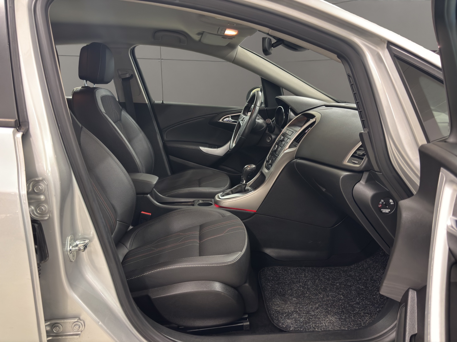 OPEL Astra 1.4i 16V Turbo Automatic-image-17