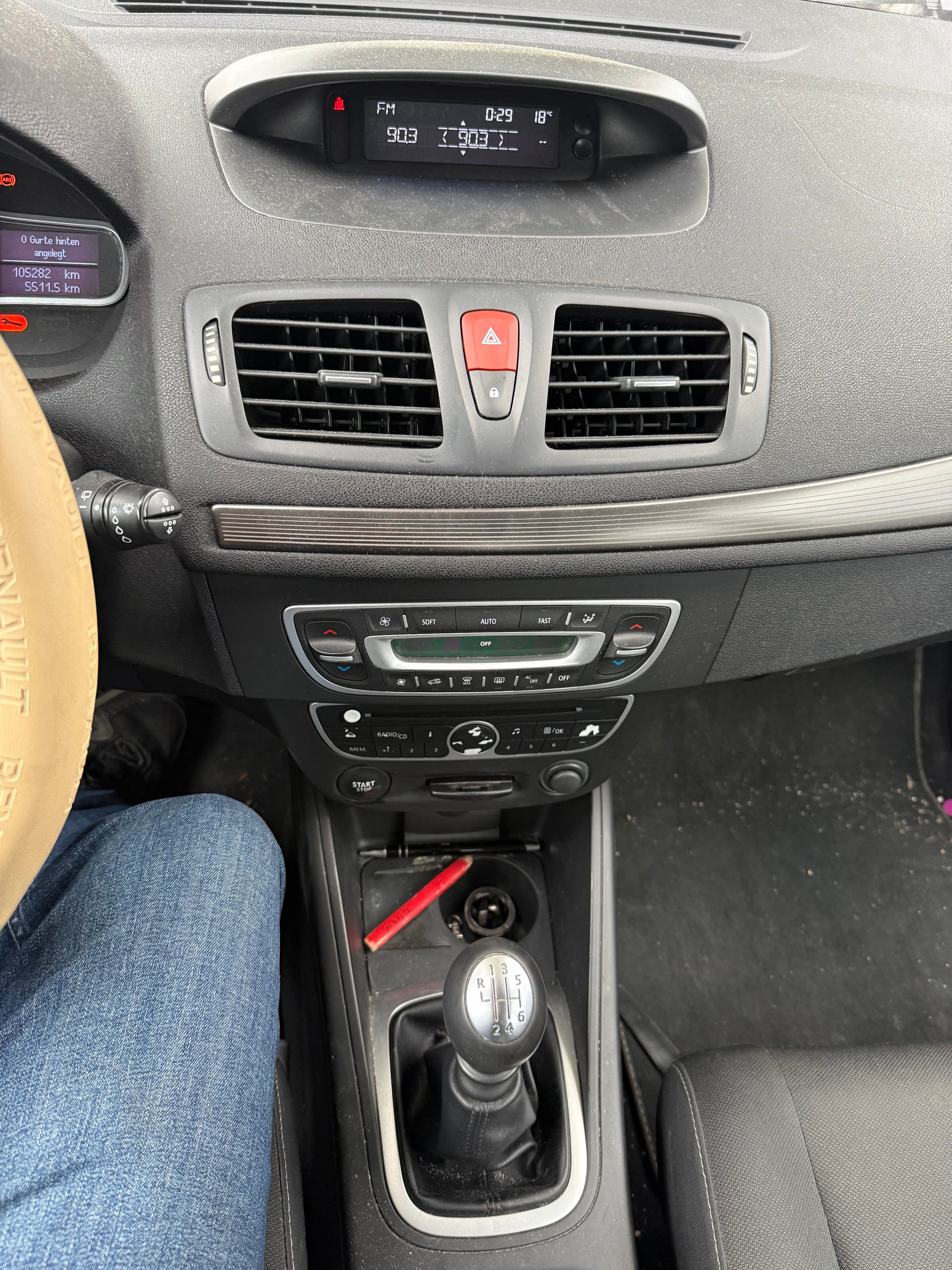 RENAULT Mégane 1.6 16V Dynamique-image-11