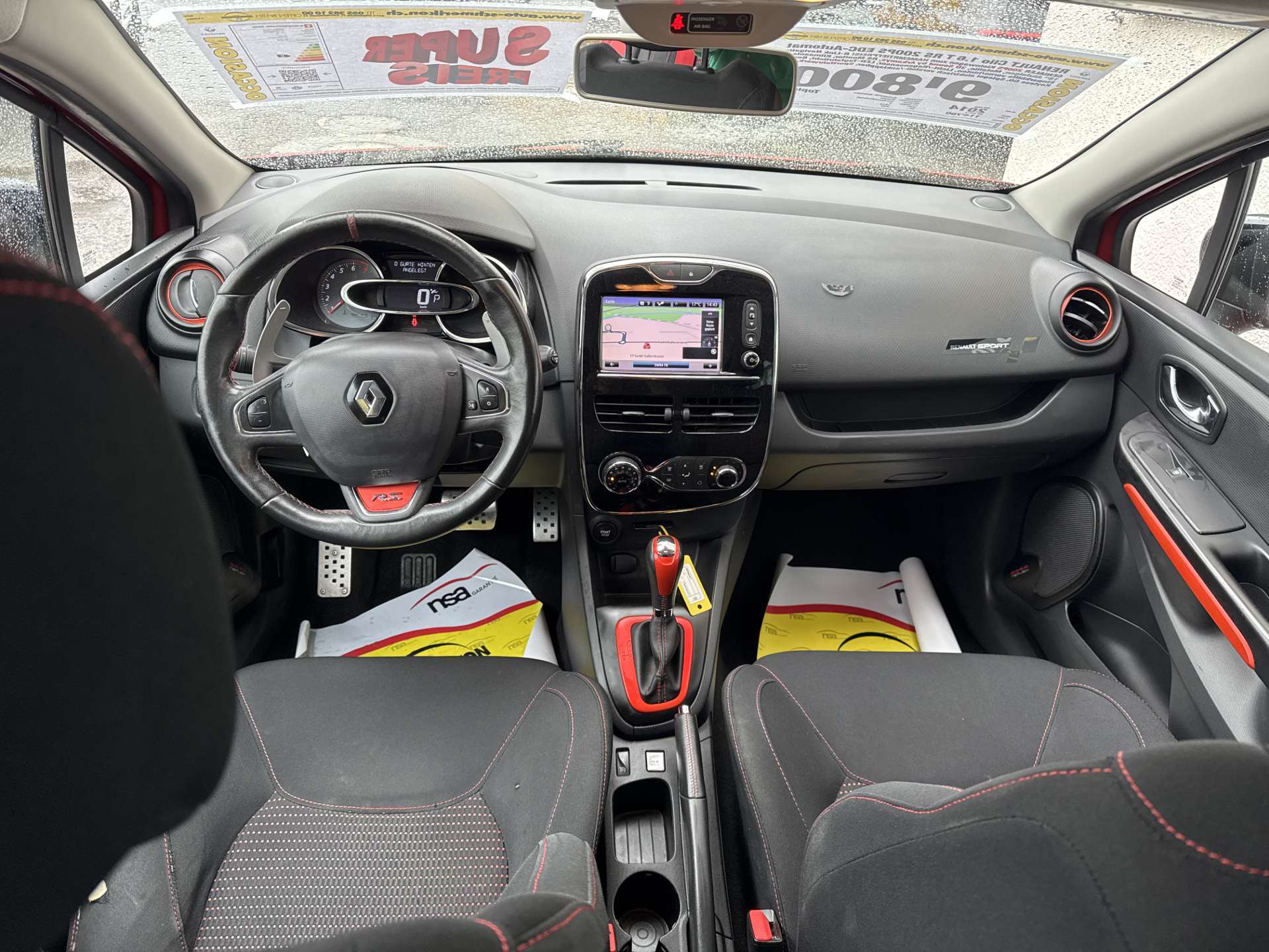 RENAULT Clio 1.6 T RS 200PS EDC-Automat-image-13