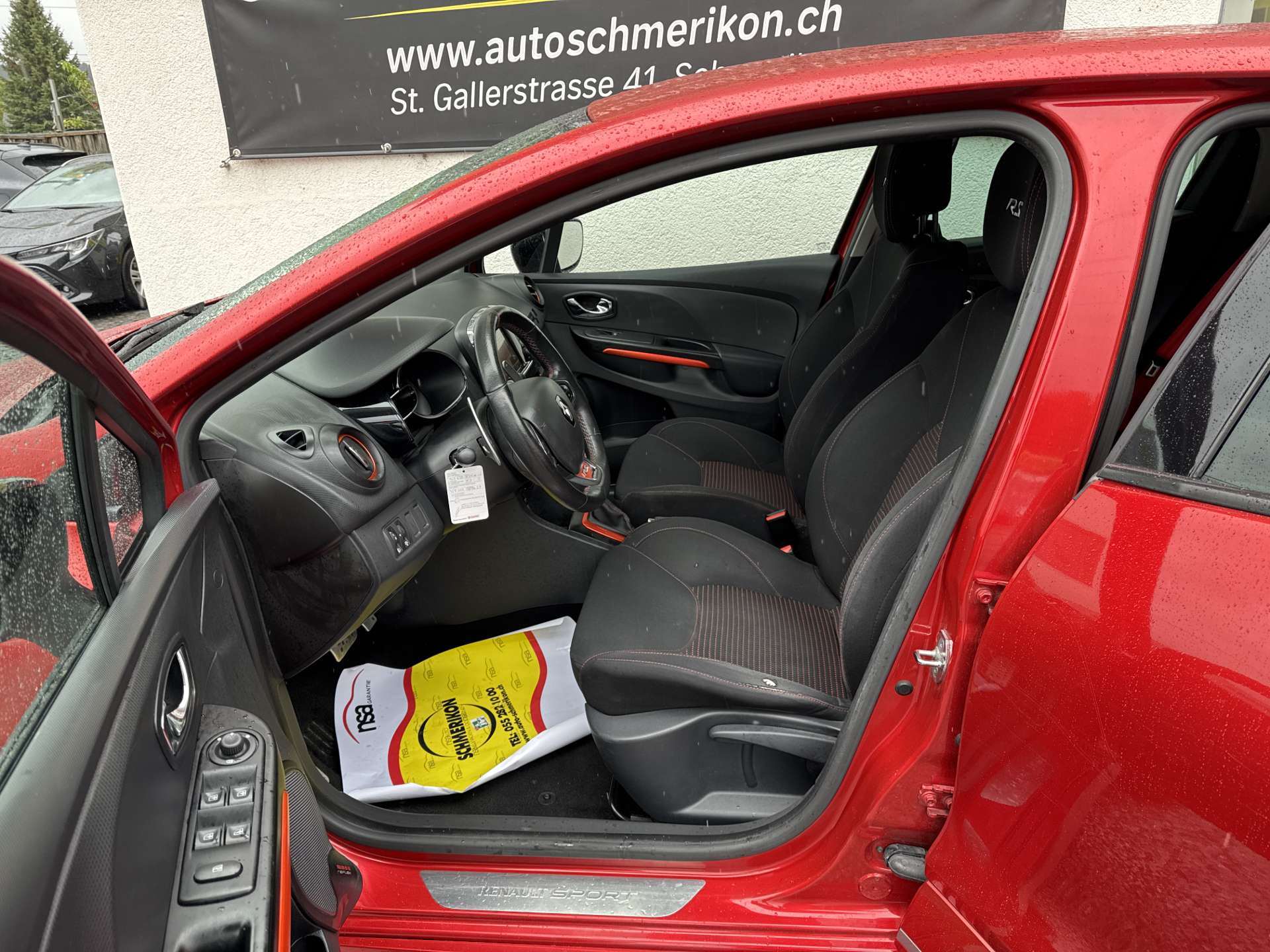RENAULT Clio 1.6 T RS 200PS EDC-Automat-image-6