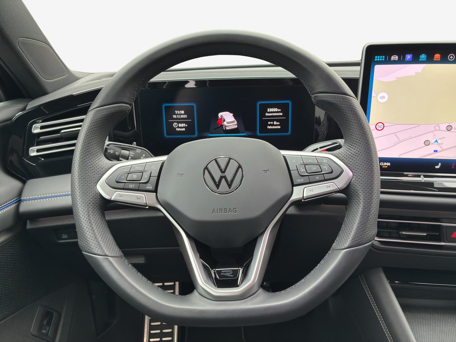 VW Tiguan 2.0 TDI SCR R-Line 4Motion DSG-image-9