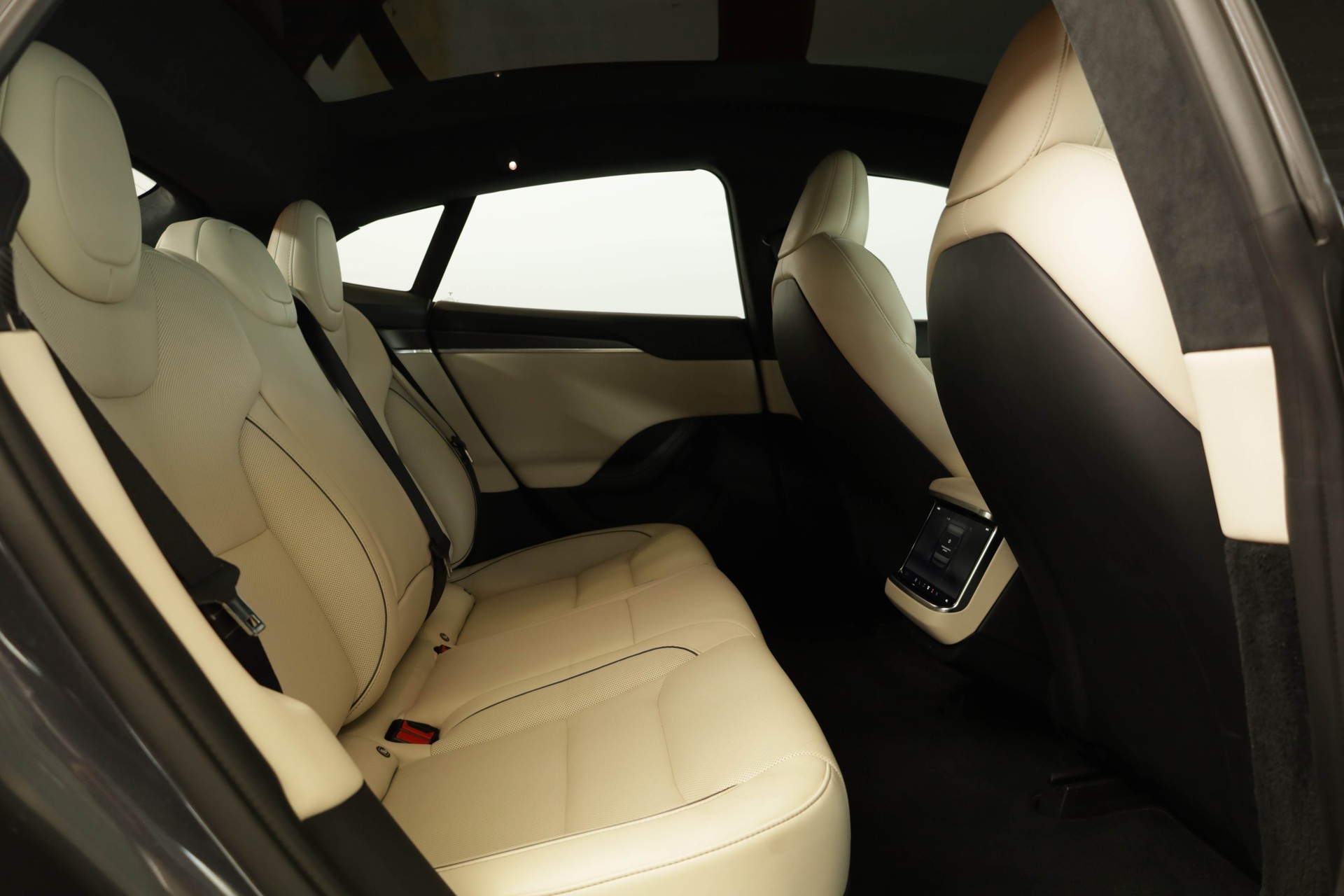 TESLA Model S 100 kWh Plaid • Full Self-Driving • Cream Pur-Carbon Fiber• Sièges ventilés-image-25