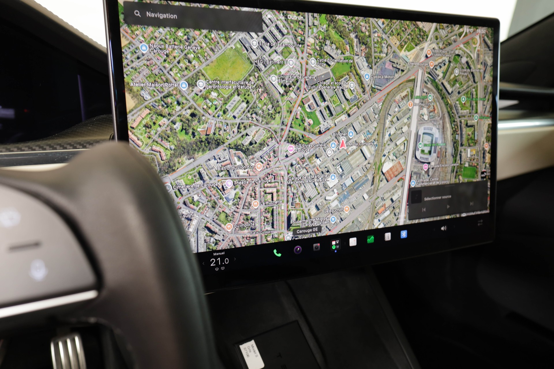 TESLA Model S 100 kWh Plaid • Full Self-Driving • Cream Pur-Carbon Fiber• Sièges ventilés-image-20