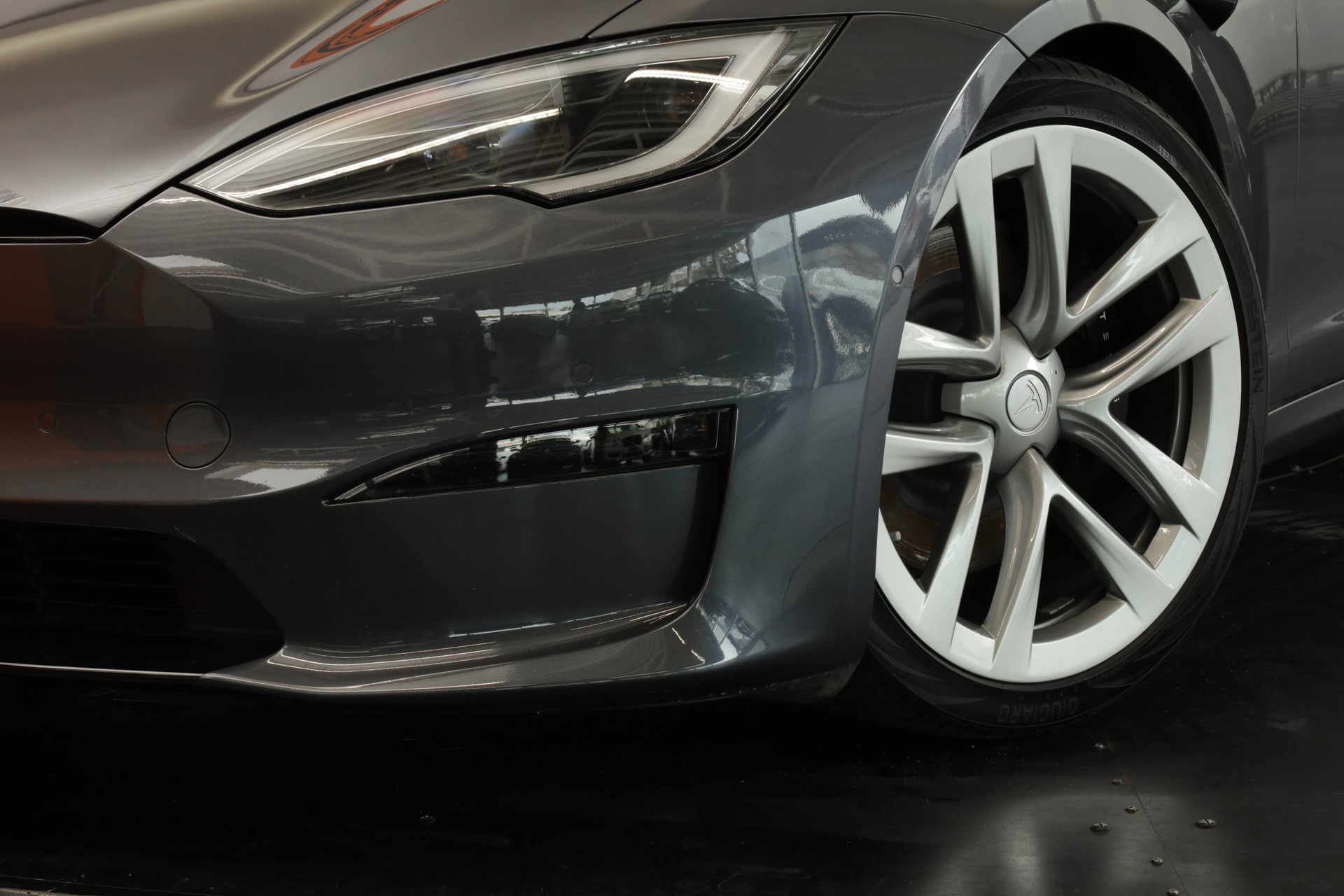 TESLA Model S 100 kWh Plaid • Full Self-Driving • Cream Pur-Carbon Fiber• Sièges ventilés-image-32