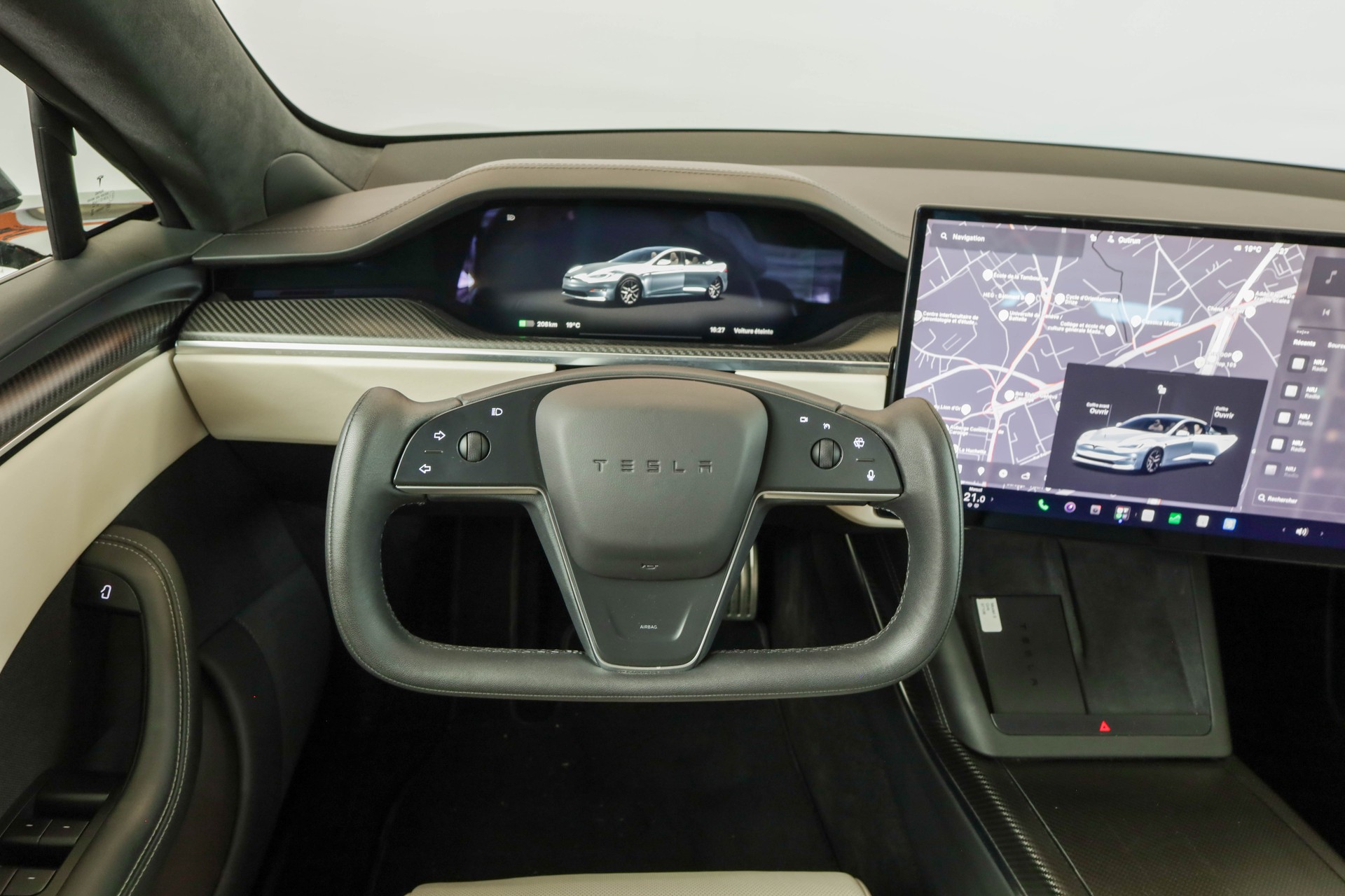 TESLA Model S 100 kWh Plaid • Full Self-Driving • Cream Pur-Carbon Fiber• Sièges ventilés-image-14