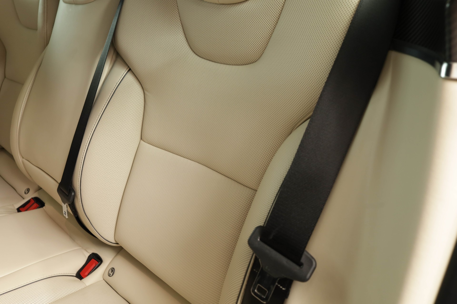 TESLA Model S 100 kWh Plaid • Full Self-Driving • Cream Pur-Carbon Fiber• Sièges ventilés-image-15