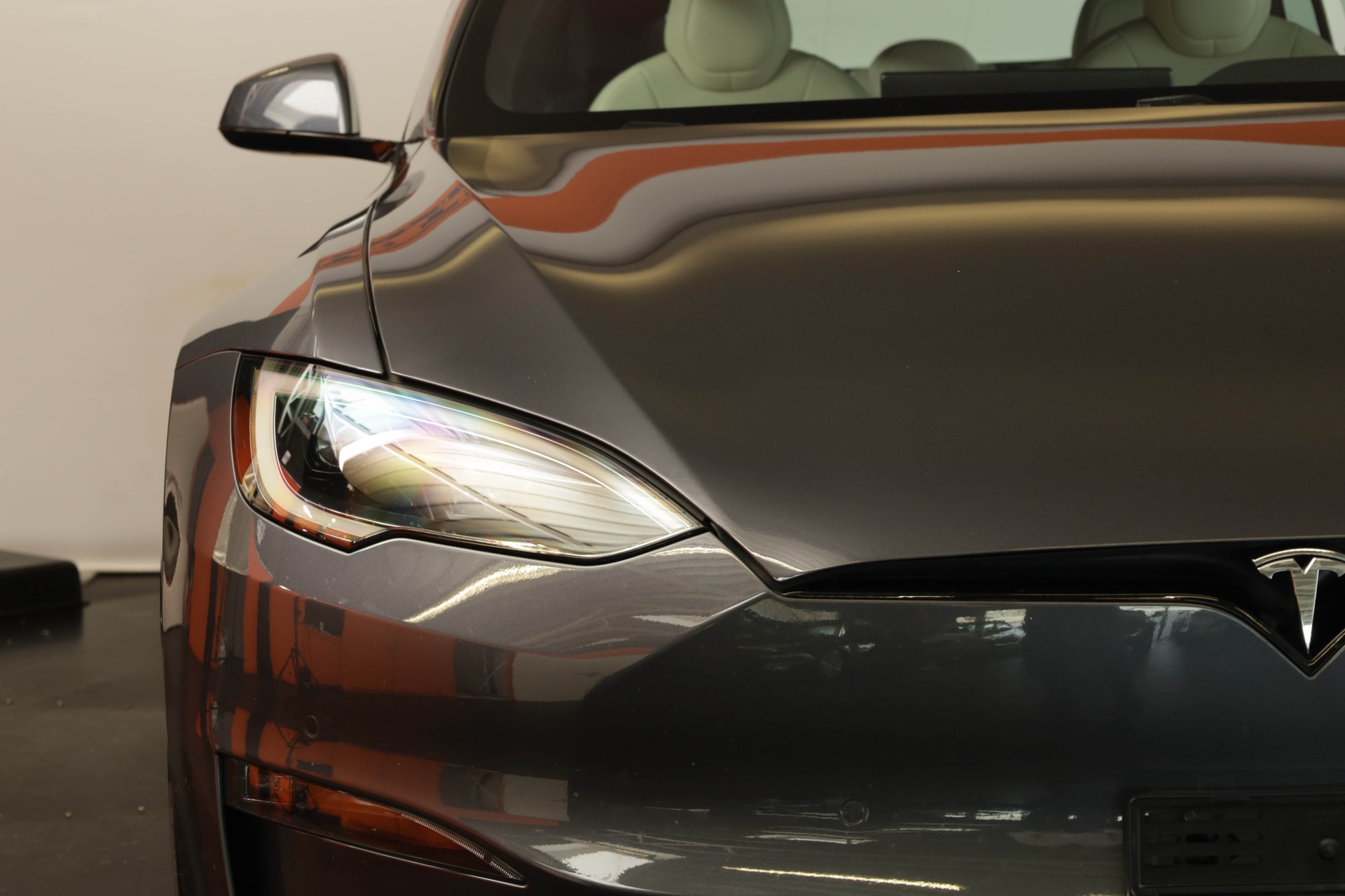 TESLA Model S 100 kWh Plaid • Full Self-Driving • Cream Pur-Carbon Fiber• Sièges ventilés-image-30