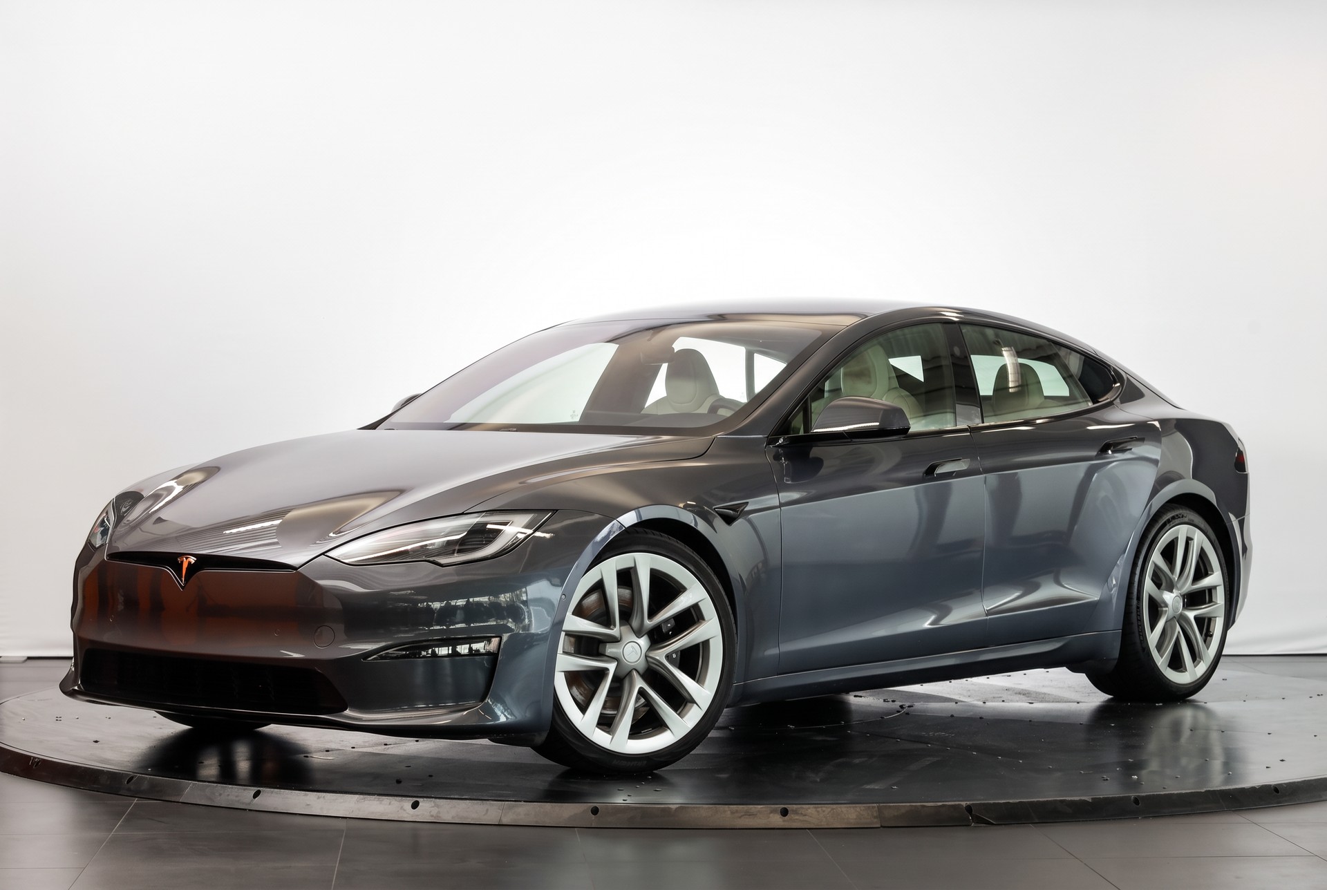 TESLA Model S 100 kWh Plaid • Full Self-Driving • Cream Pur-Carbon Fiber• Sièges ventilés-image-6