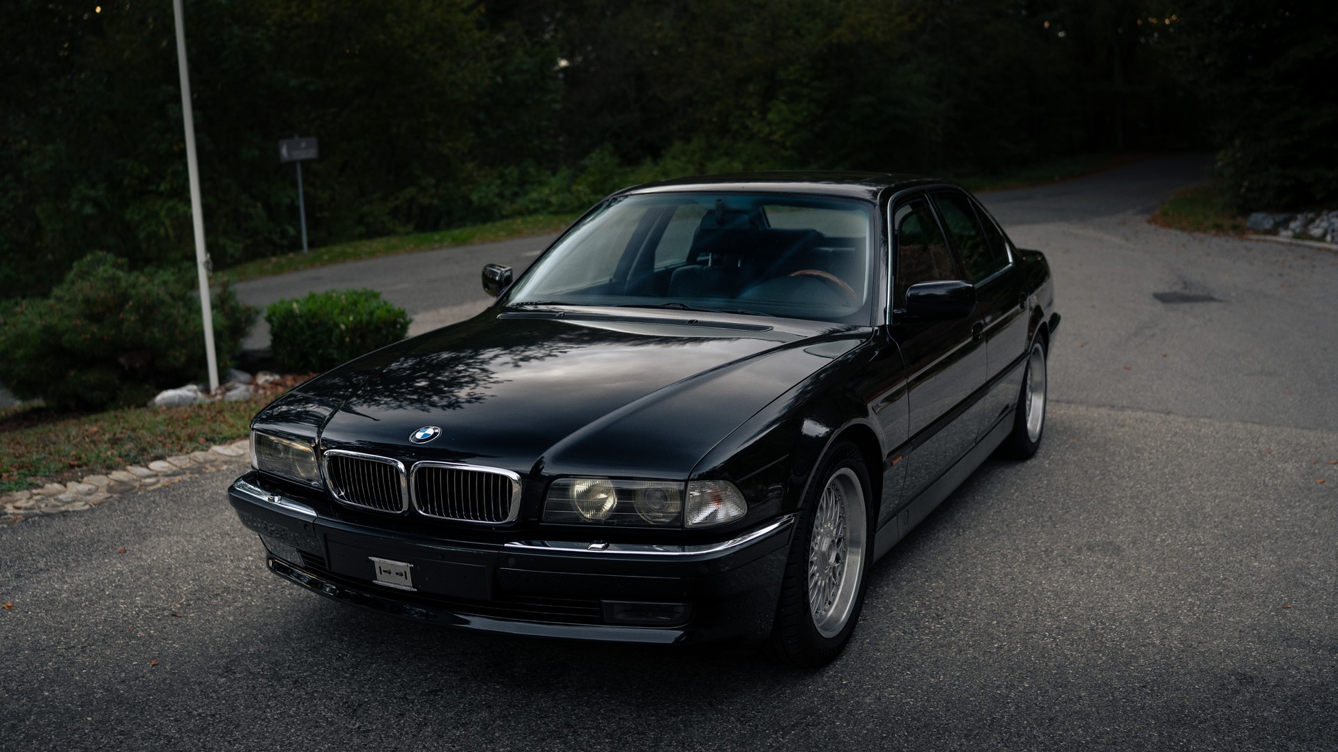 BMW 750i V12 ABS dAiB-image-1