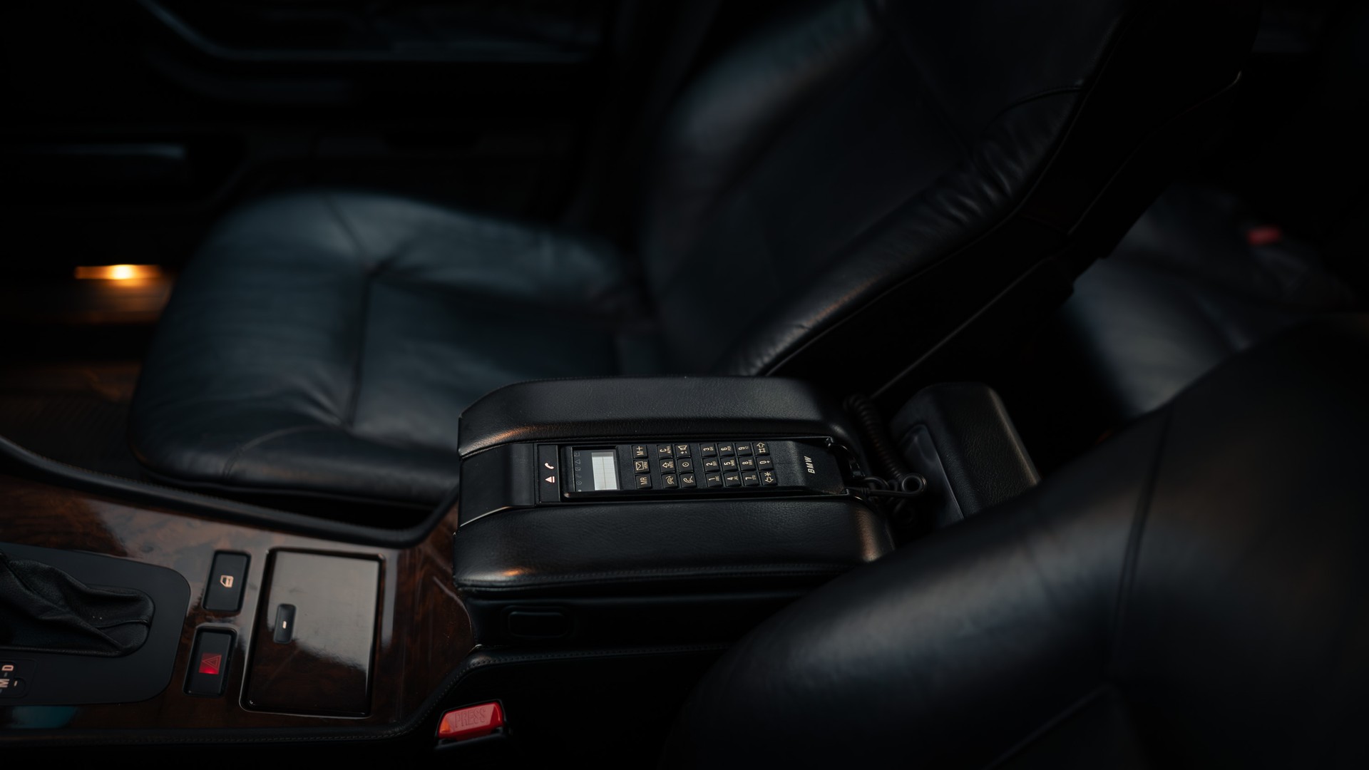 BMW 750i V12 ABS dAiB-image-11