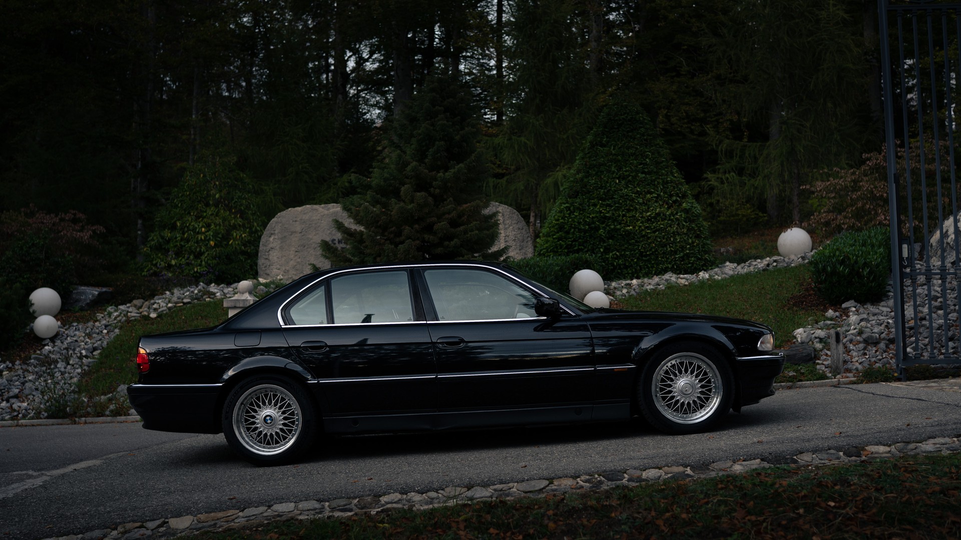 BMW 750i V12 ABS dAiB-image-4