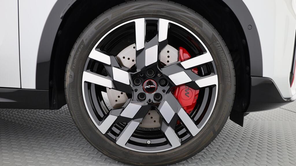 MINI John Cooper Works Countryman ALL4-image-9