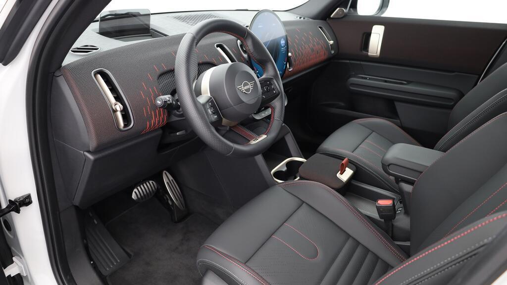 MINI John Cooper Works Countryman ALL4-image-16
