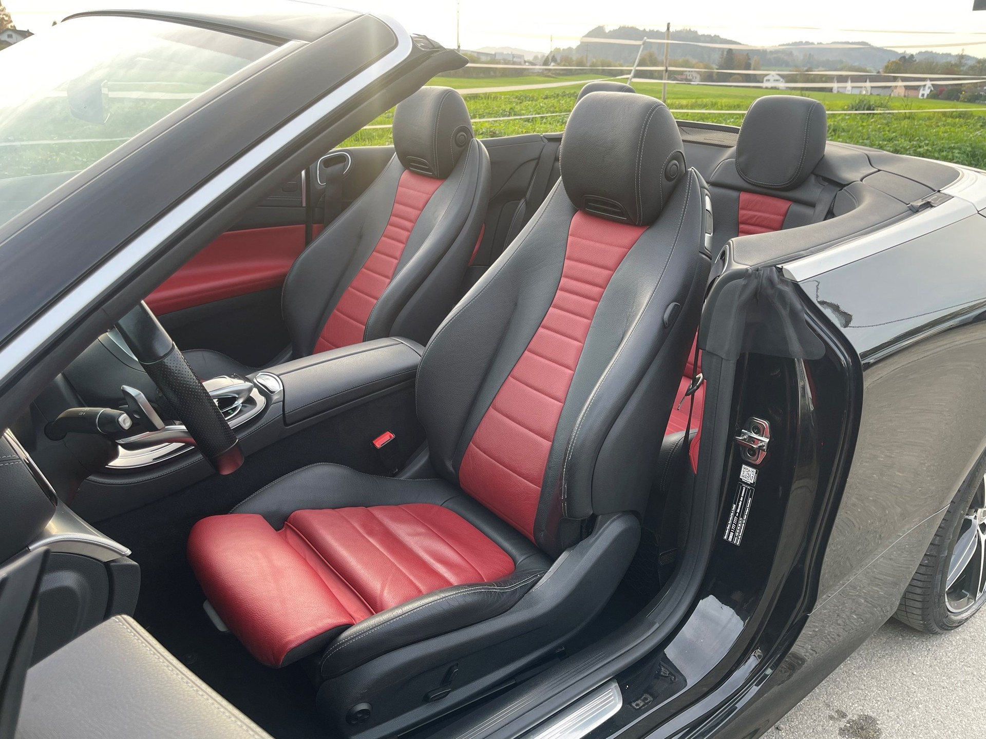 MERCEDES-BENZ E 200 Cabriolet AMG Line 9G-Tronic-image-10