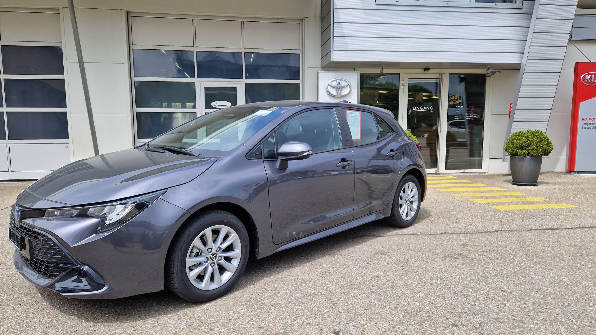 TOYOTA Corolla 1.8 HSD Comfort-image-1