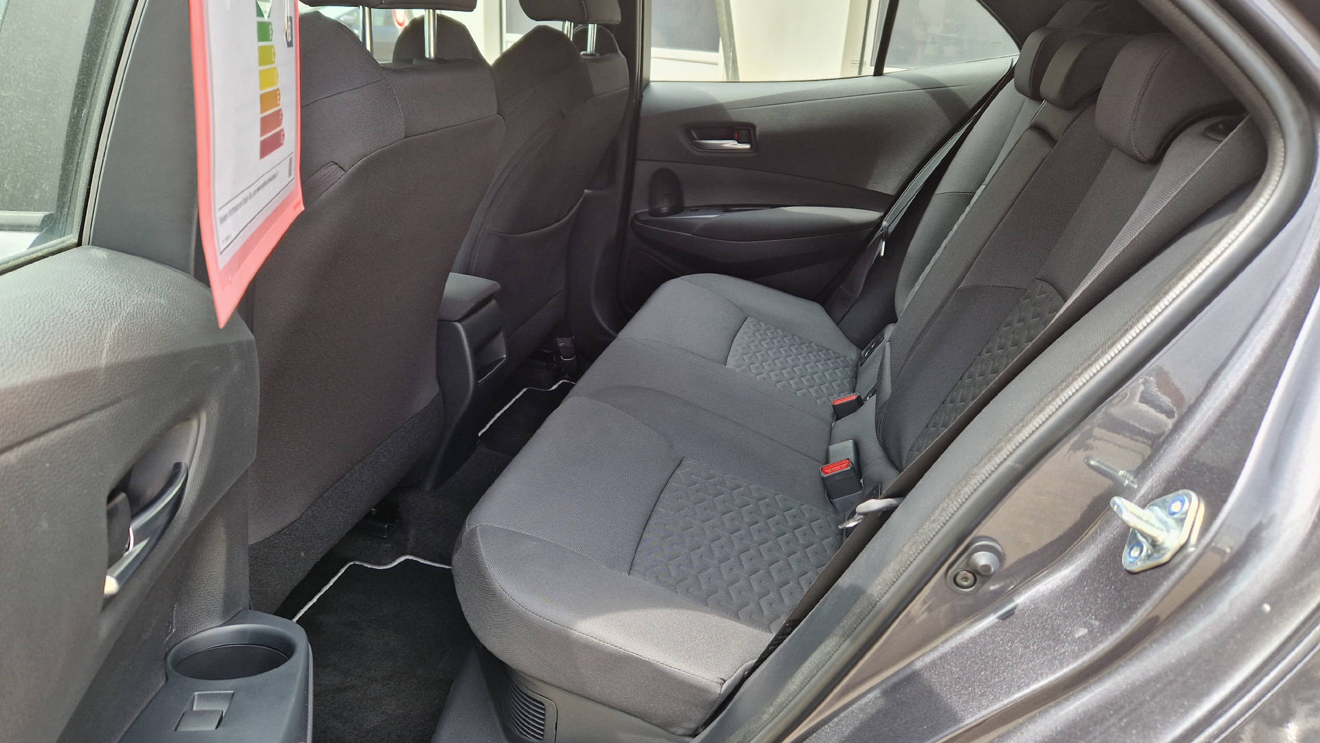 TOYOTA Corolla 1.8 HSD Comfort-image-10