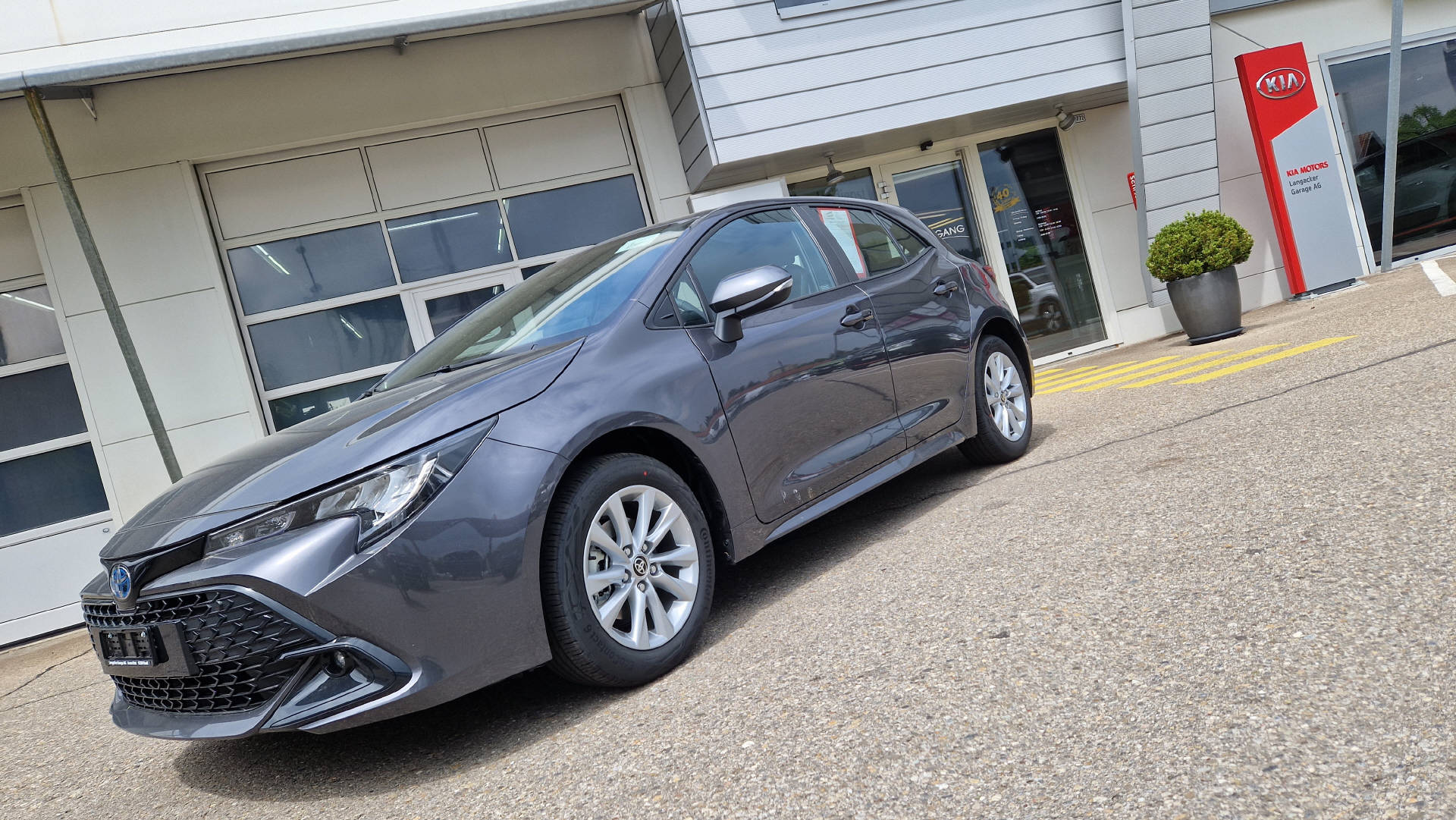 TOYOTA Corolla 1.8 HSD Comfort-image-0