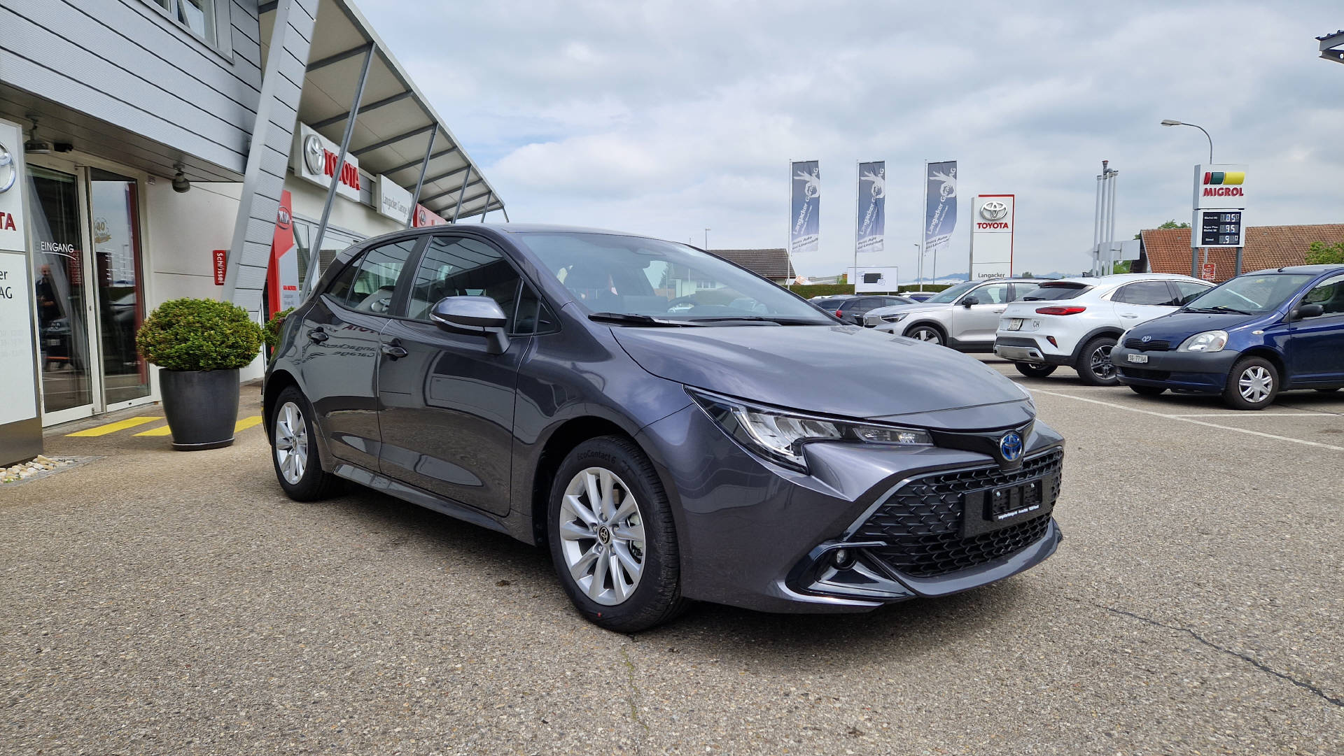TOYOTA Corolla 1.8 HSD Comfort-image-14