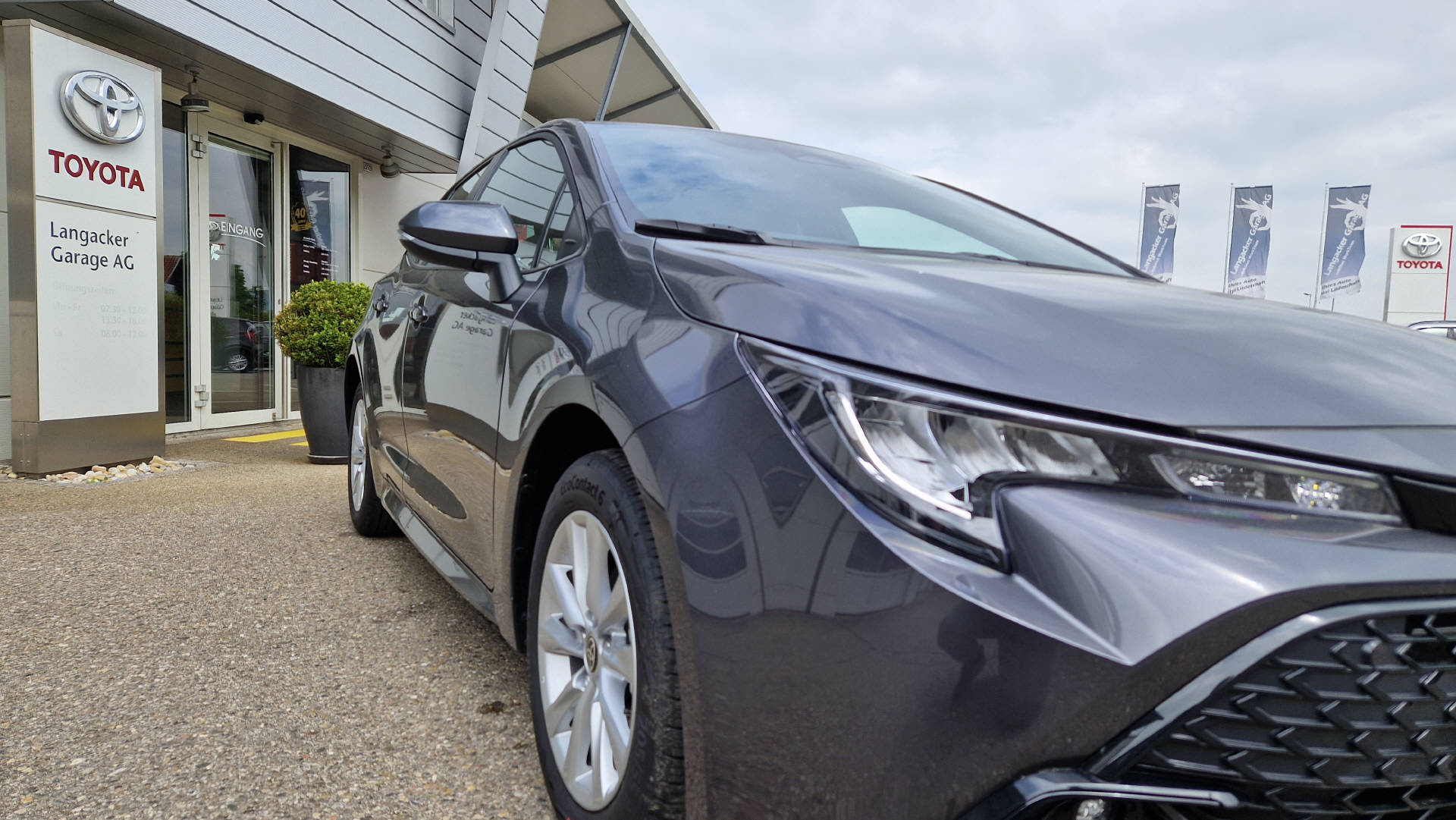 TOYOTA Corolla 1.8 HSD Comfort-image-15