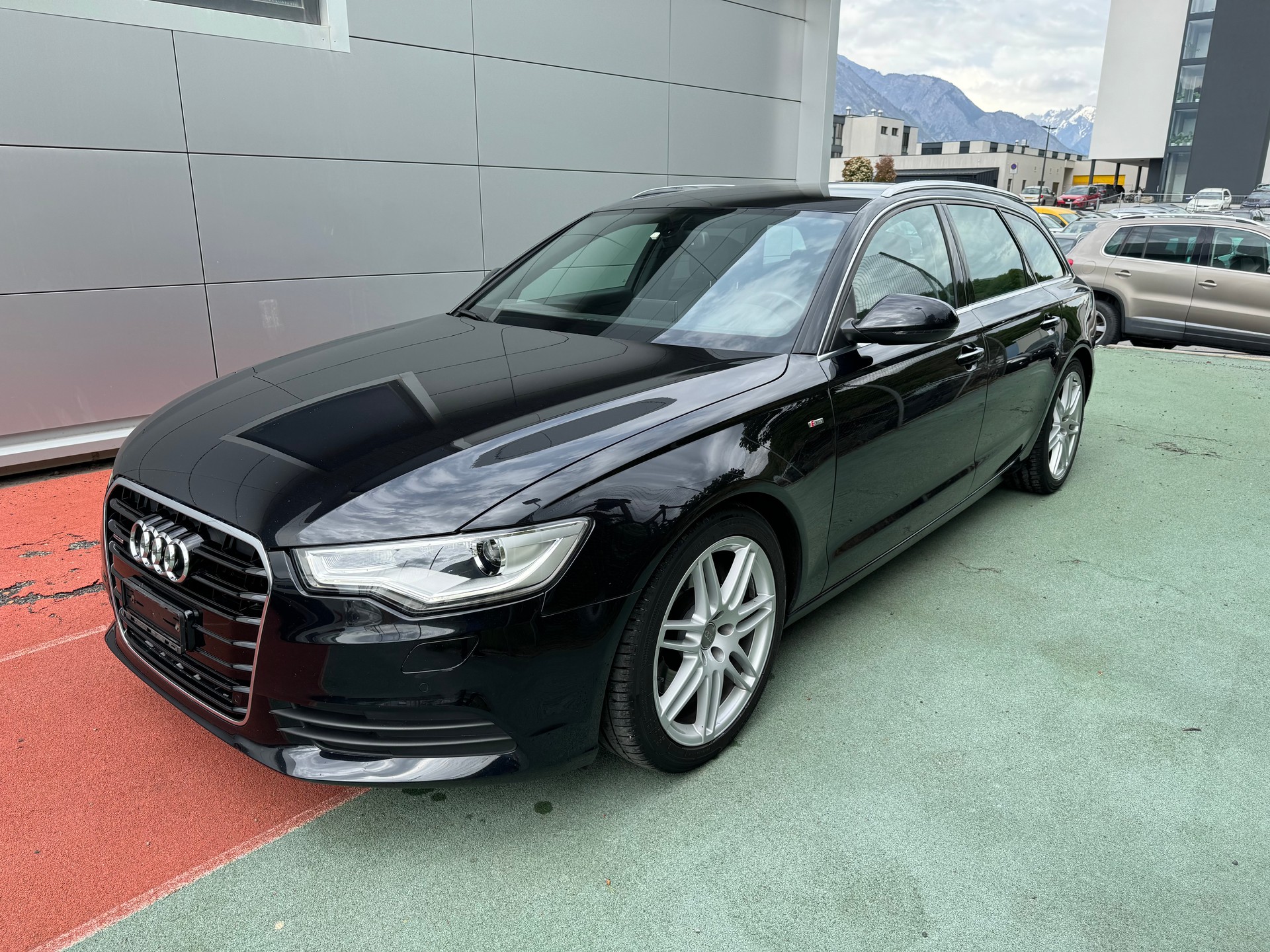 AUDI A6 Avant 3.0 TDI V6 quattro S-tronic-image-1