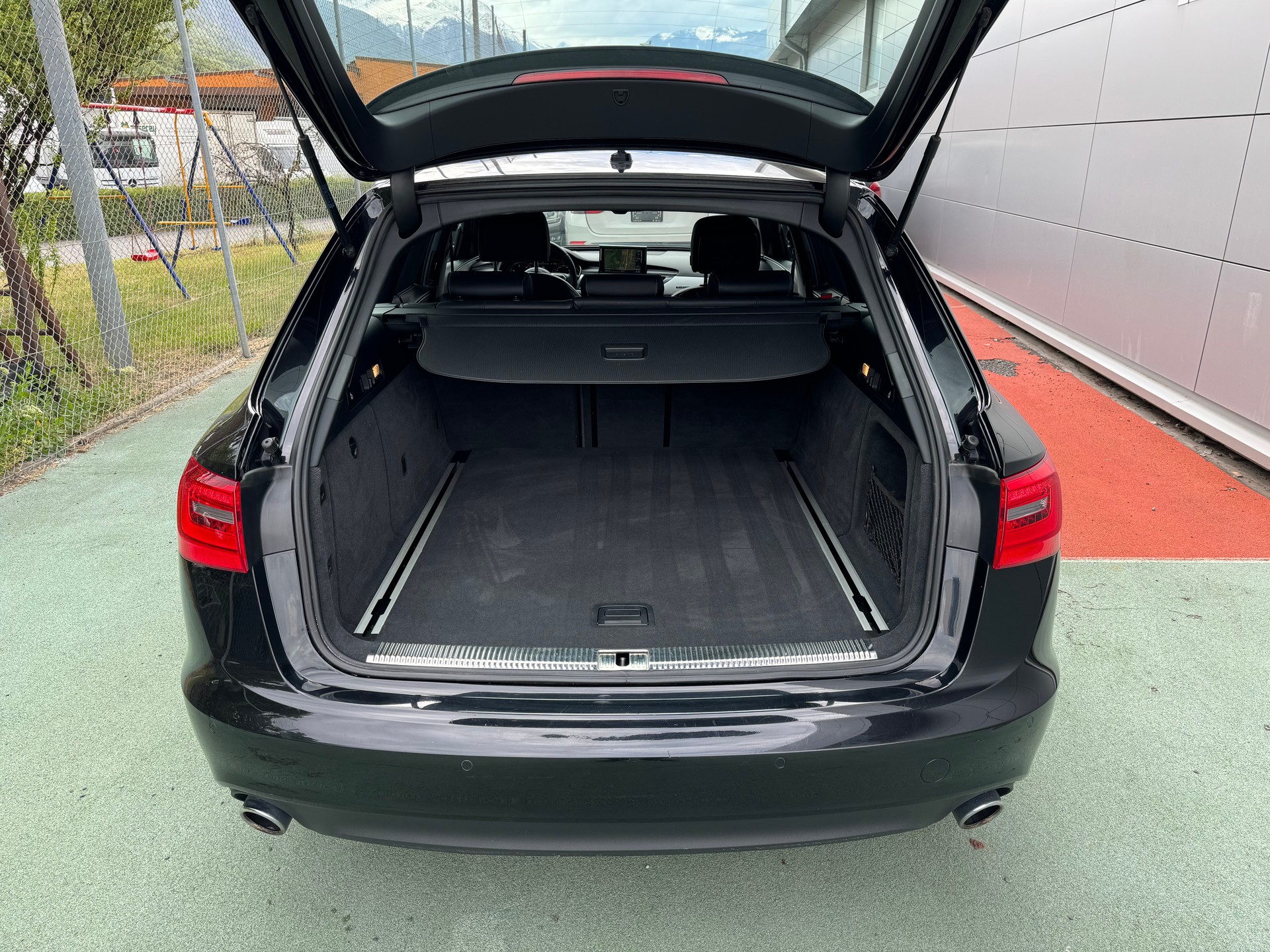 AUDI A6 Avant 3.0 TDI V6 quattro S-tronic-image-12