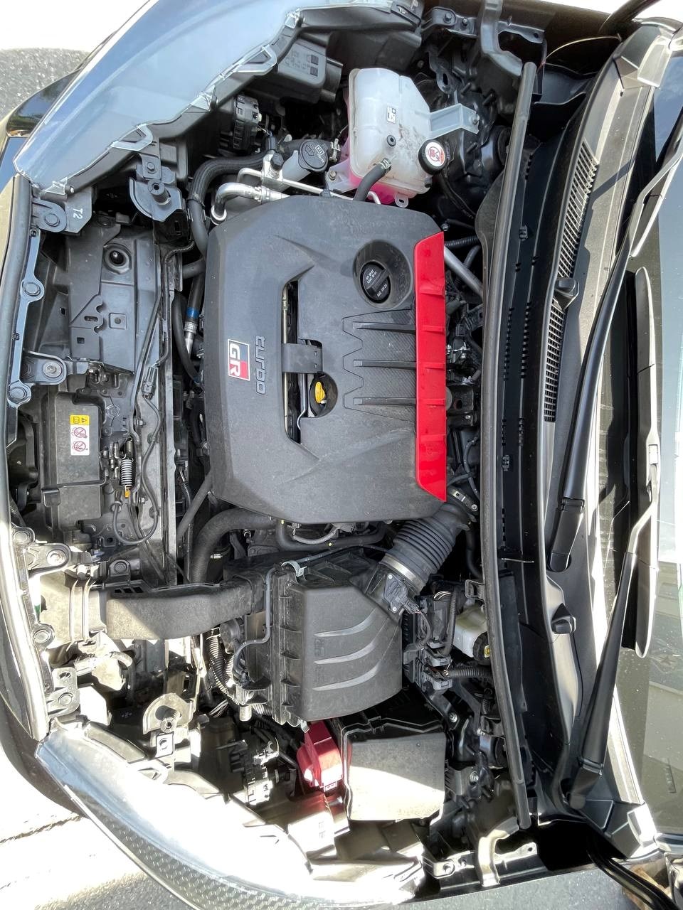TOYOTA Yaris 1.6 GR Sport-image-3