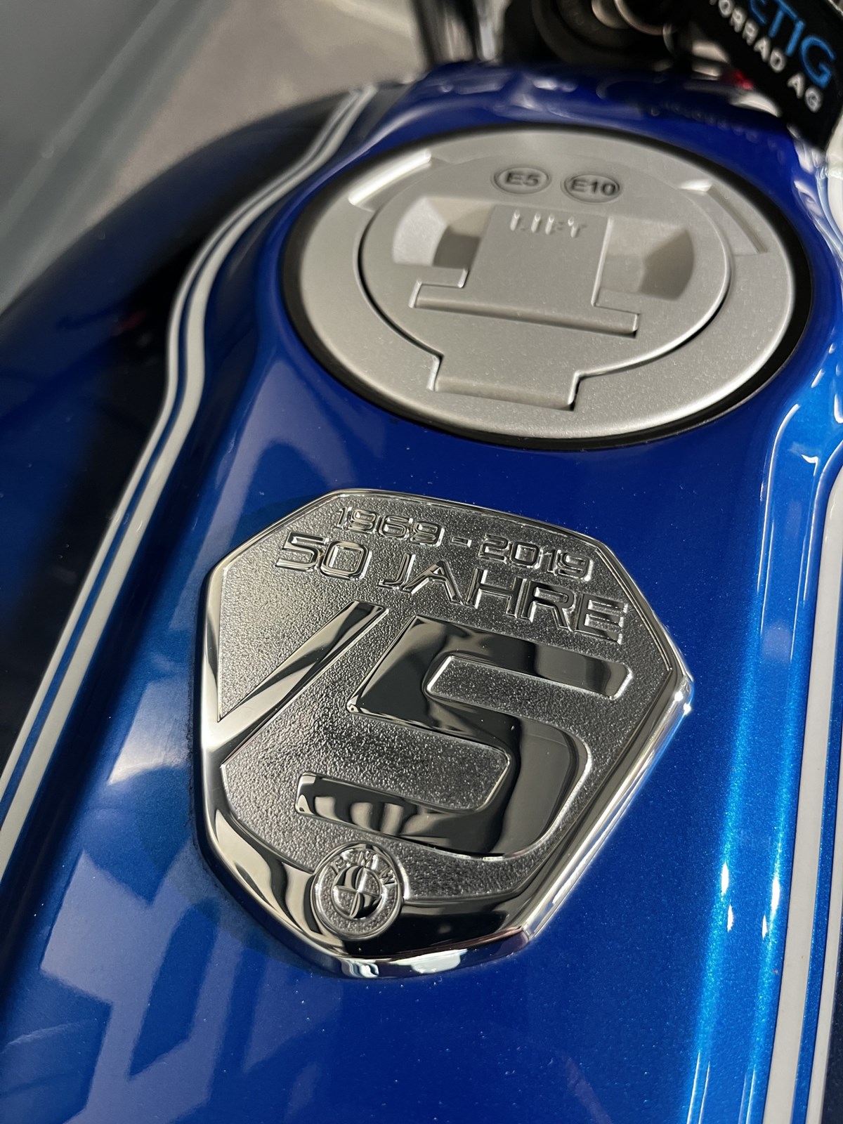 BMW R nineT /5 Sondermodell 50 Jahre /5-showroom-element-3