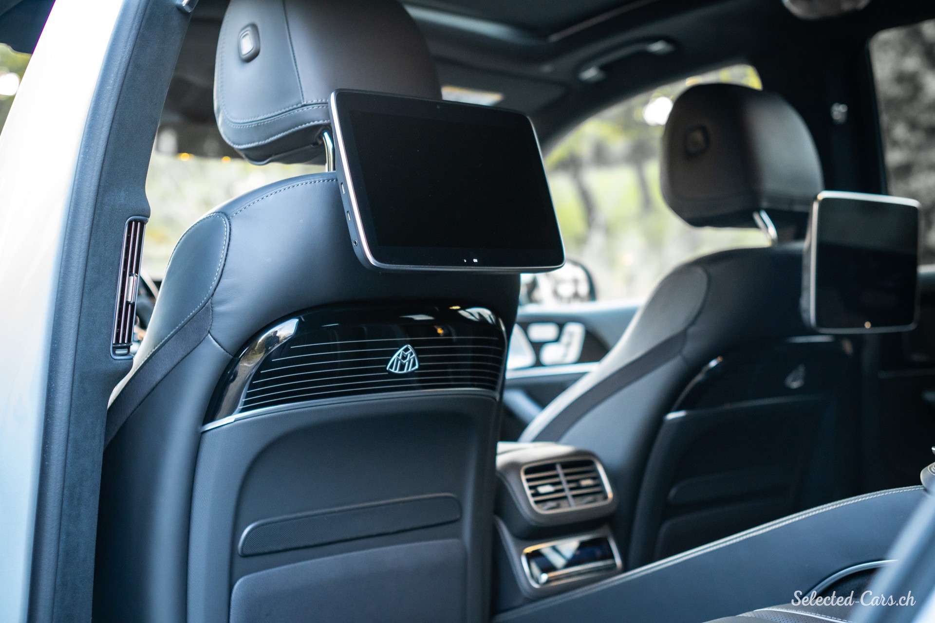 MERCEDES-BENZ GLS Maybach 600 9G-Tronic-image-8