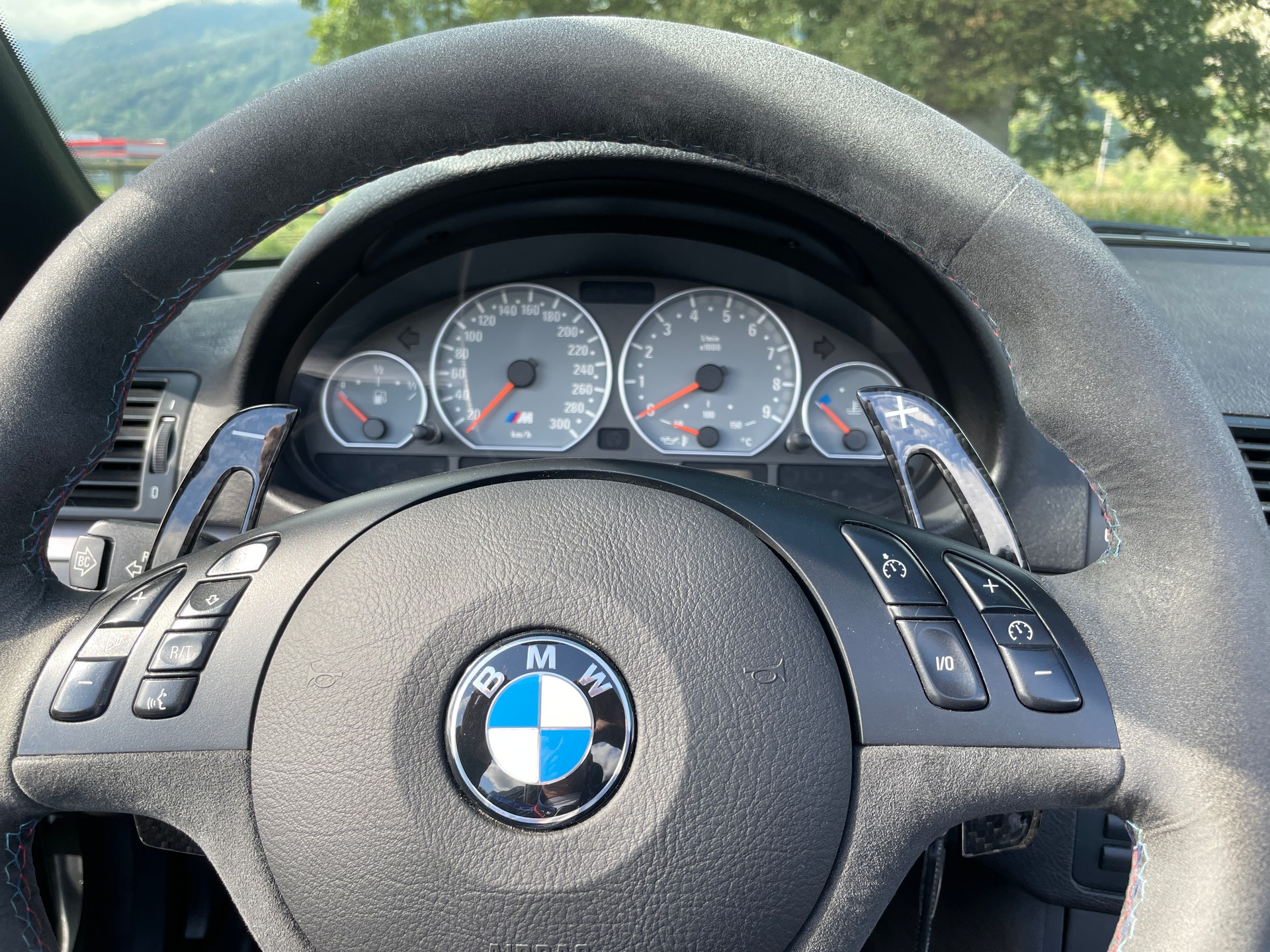 BMW M3 Cabriolet-image-12