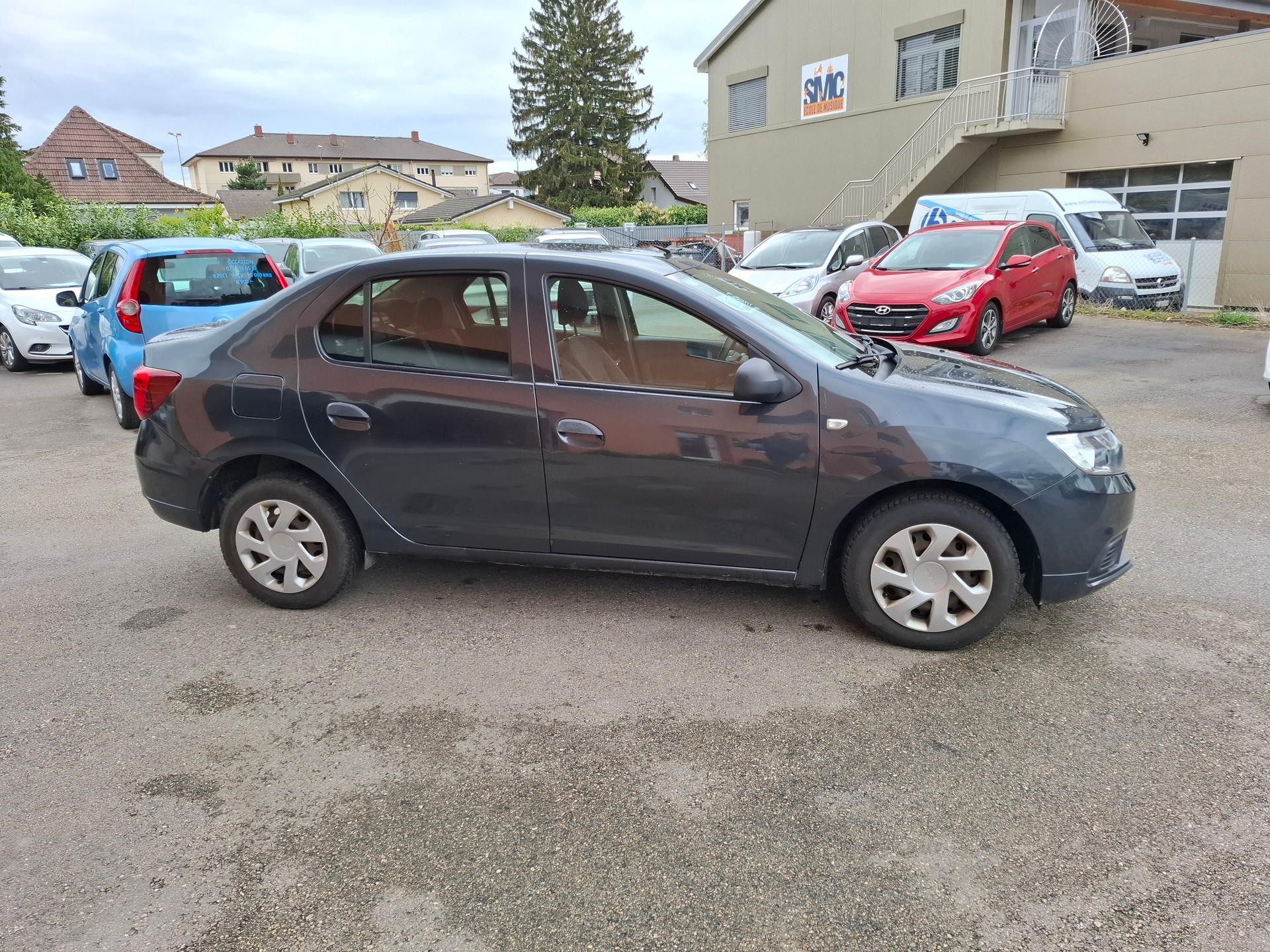 DACIA Logan MCV 0.9 Lauréate-image-5