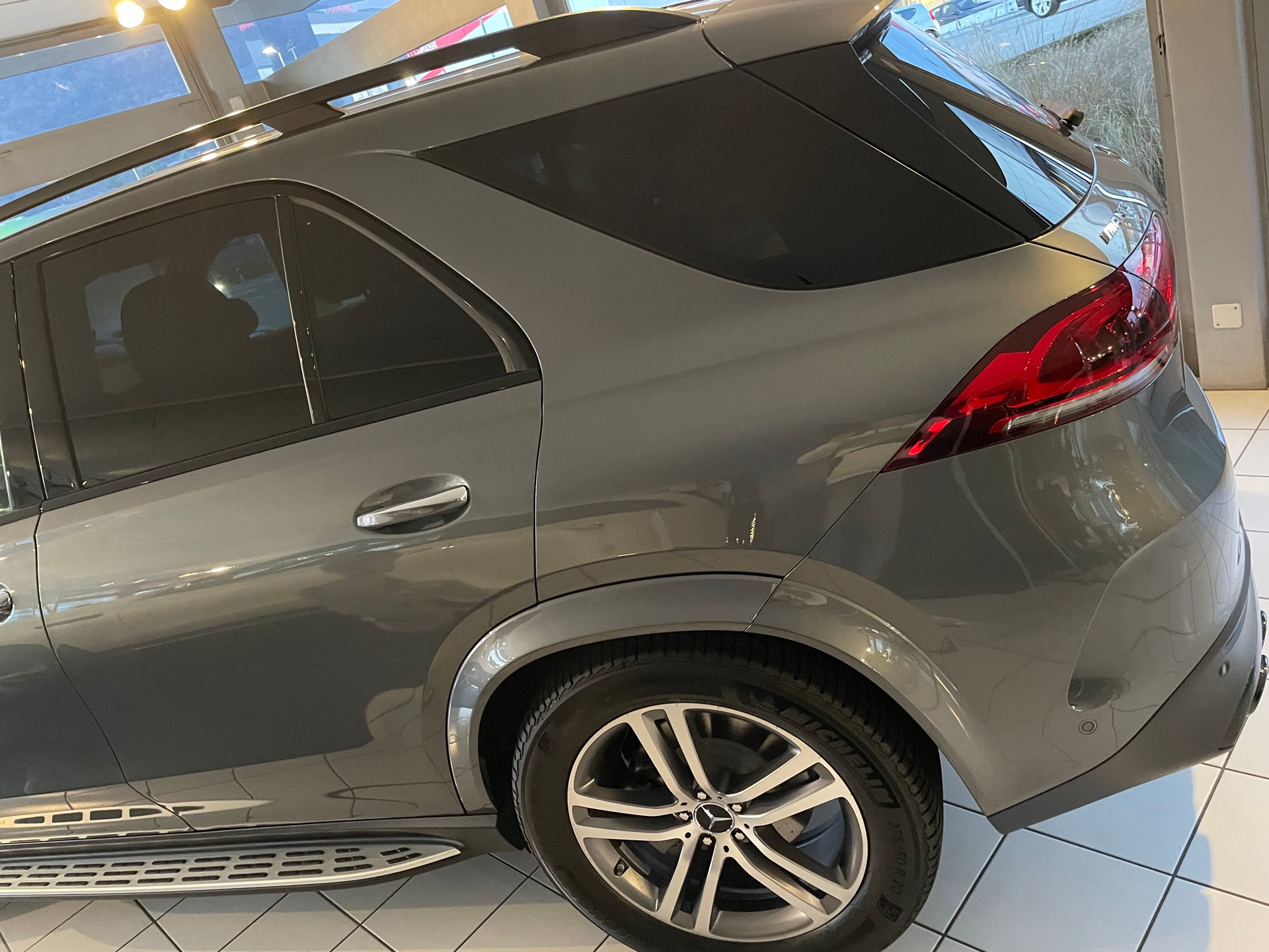 MERCEDES-BENZ GLE 53 AMG 4Matic+ 9G-Speedshift-image-2