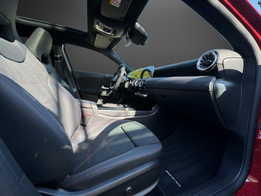 MERCEDES-BENZ A 180 Night Star 7G-DCT-image-10