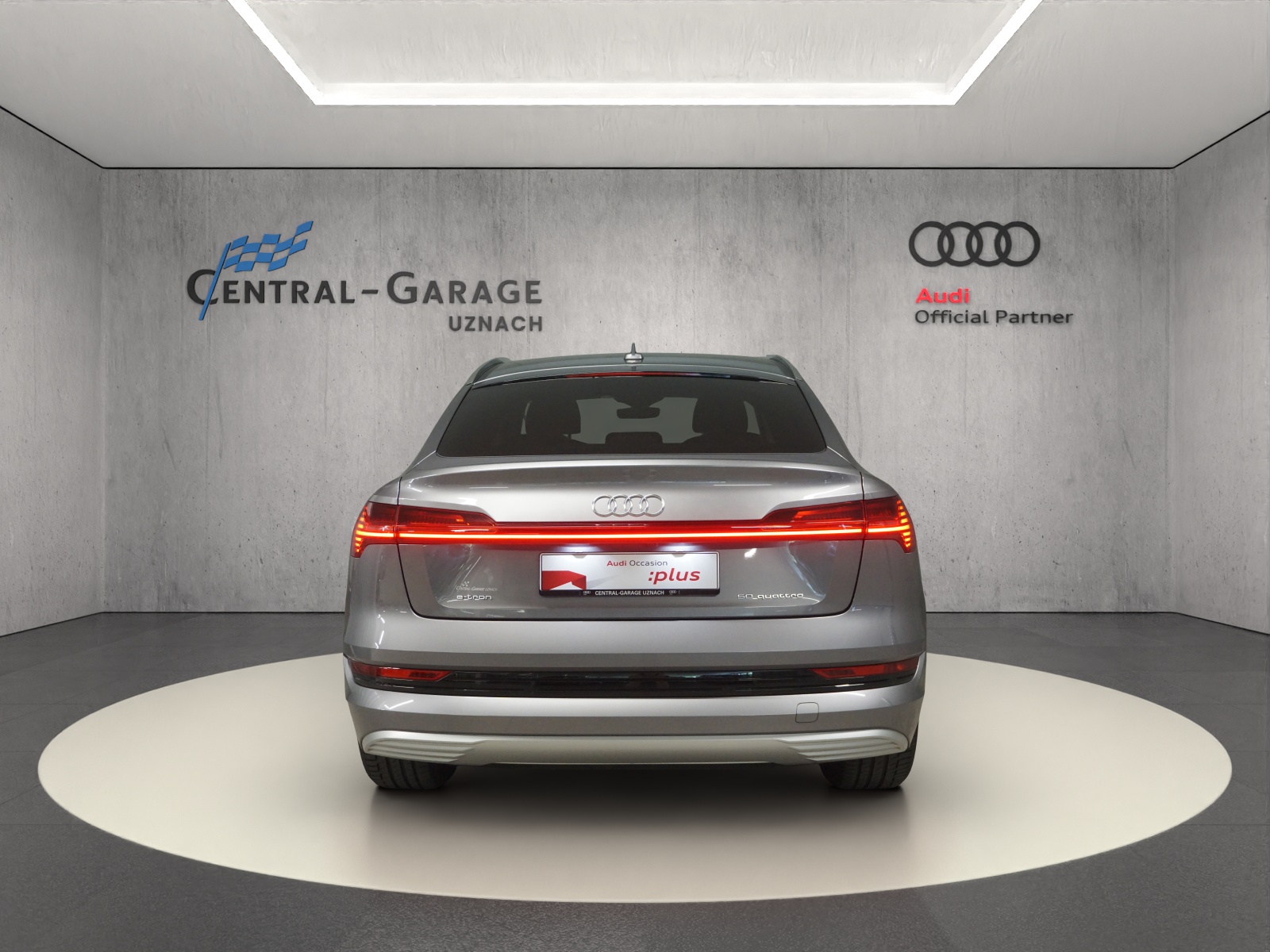 AUDI e-tron 50 Sportback Advanced quattro-image-3
