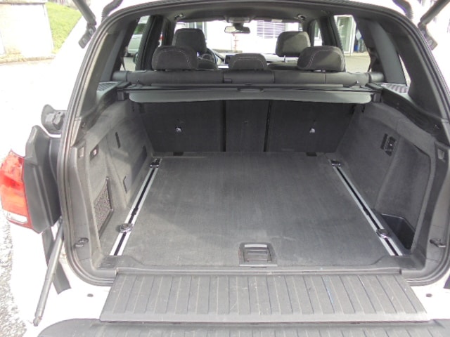 BMW X5 xDrive 40d Steptronic M-SPORT-image-9