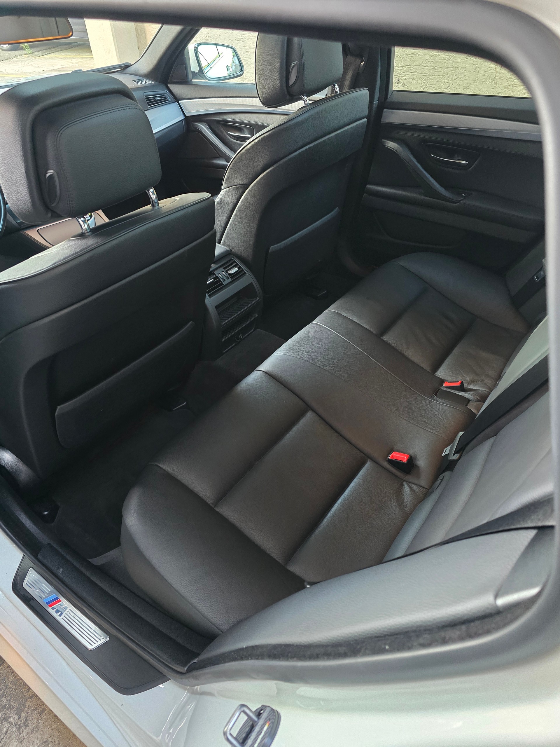 BMW 535d xDrive Touring Steptronic-image-12