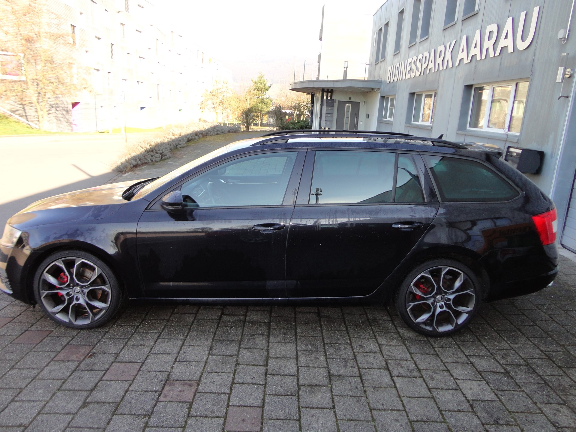 SKODA Octavia Combi 2.0 TDI RS 4x4 DSG-image-1