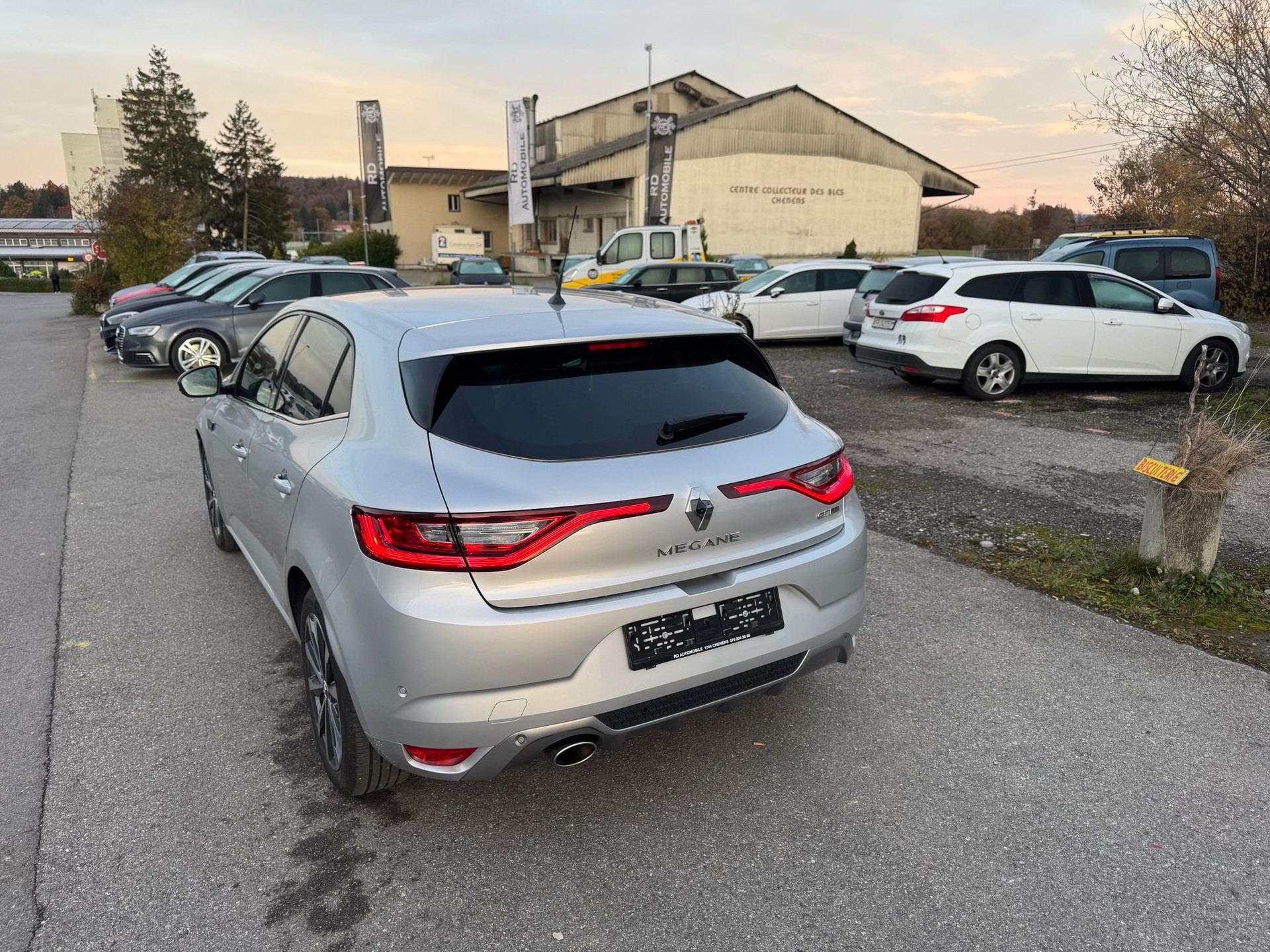 RENAULT Mégane 1.3 16V Turbo GT Line EDC-showroom-element-3