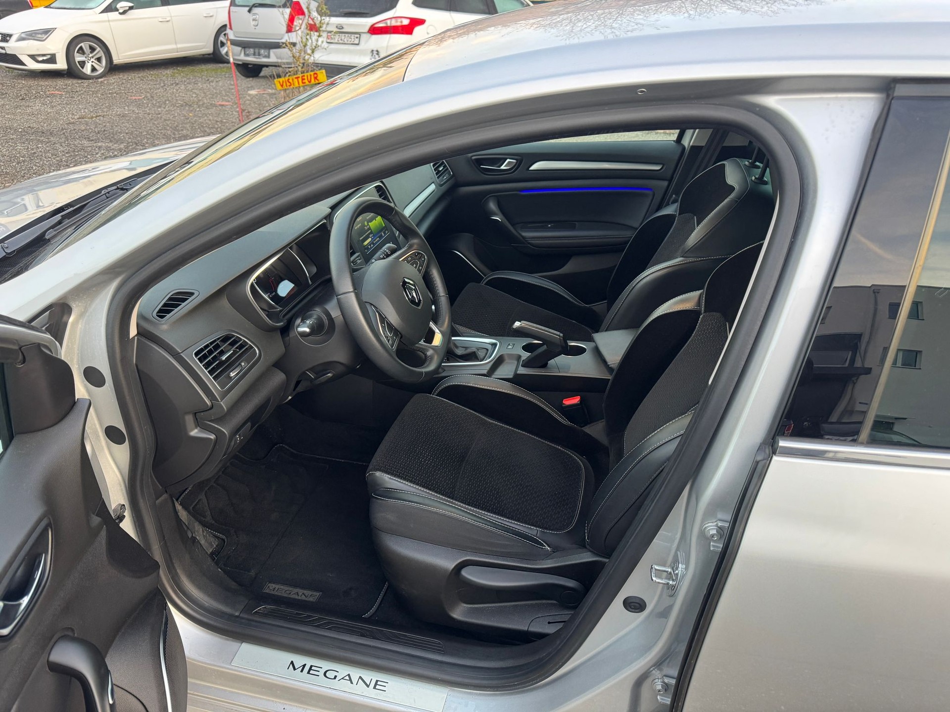 RENAULT Mégane 1.3 16V Turbo GT Line EDC-image-8