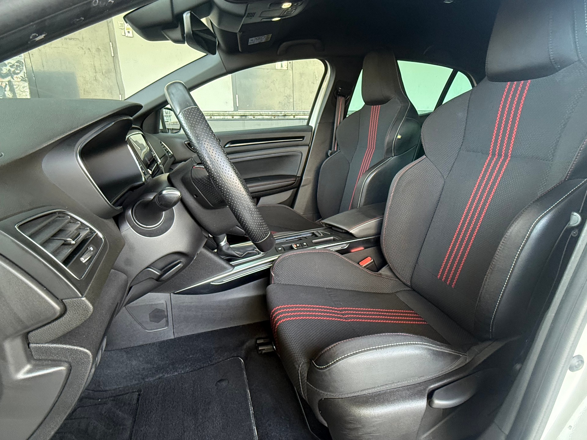 RENAULT Mégane Berline 1.3 16V R.S.Line EDC-image-12