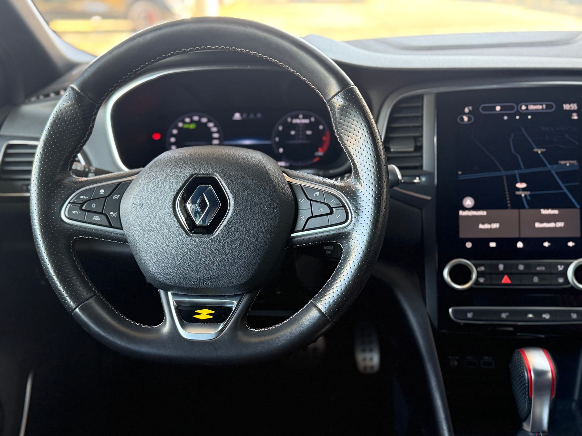 RENAULT Mégane Berline 1.3 16V R.S.Line EDC-image-11