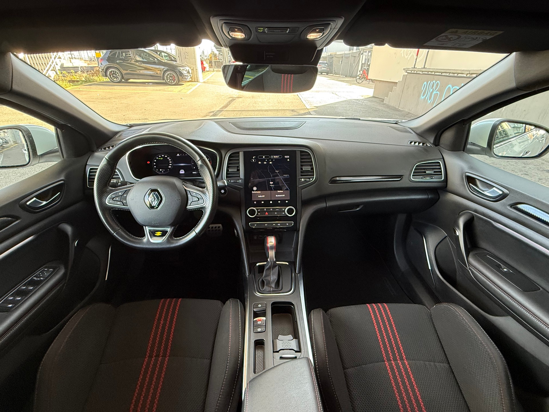 RENAULT Mégane Berline 1.3 16V R.S.Line EDC-image-10