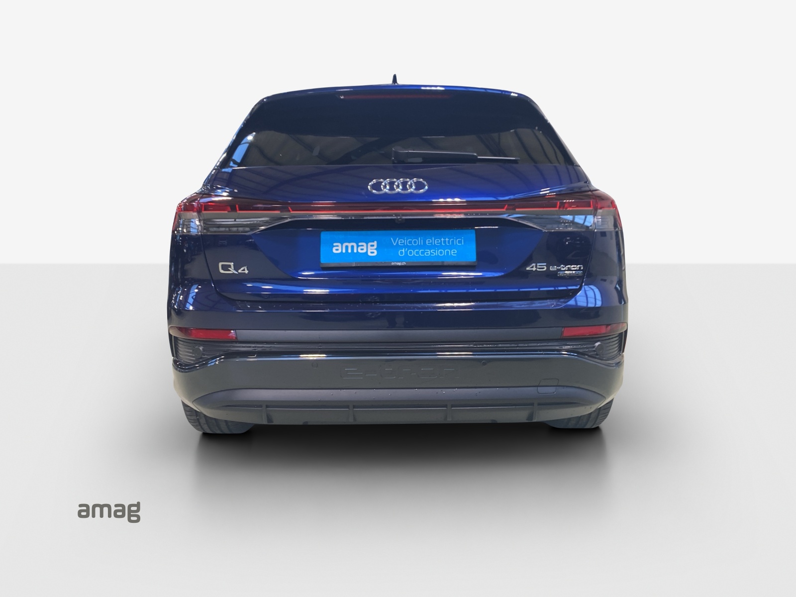 AUDI Q4 e-tron 45 quattro-image-4