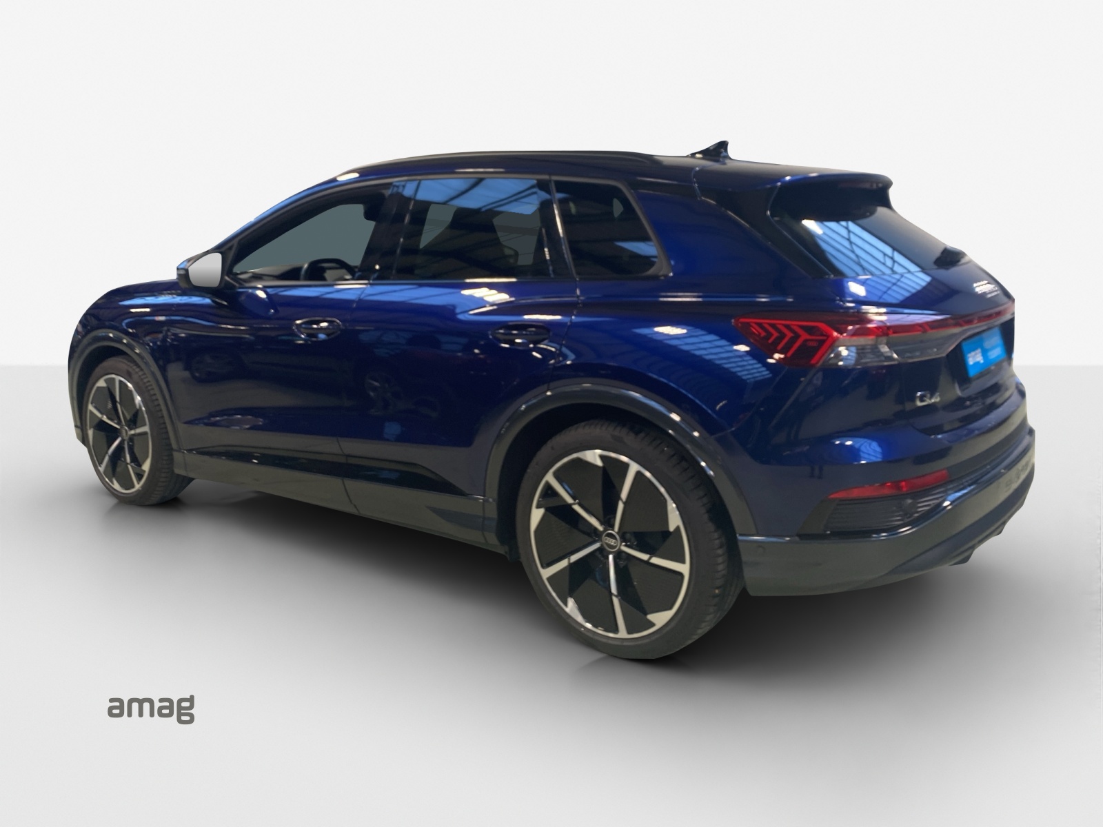 AUDI Q4 e-tron 45 quattro-image-3