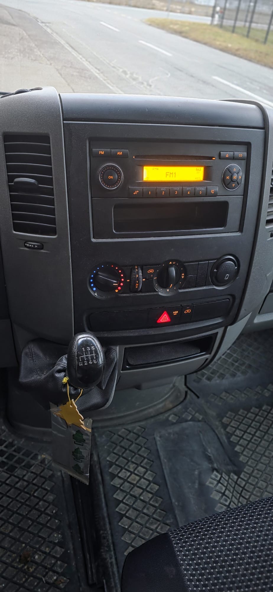 MERCEDES-BENZ Sprinter 316 CDI Standard-image-12