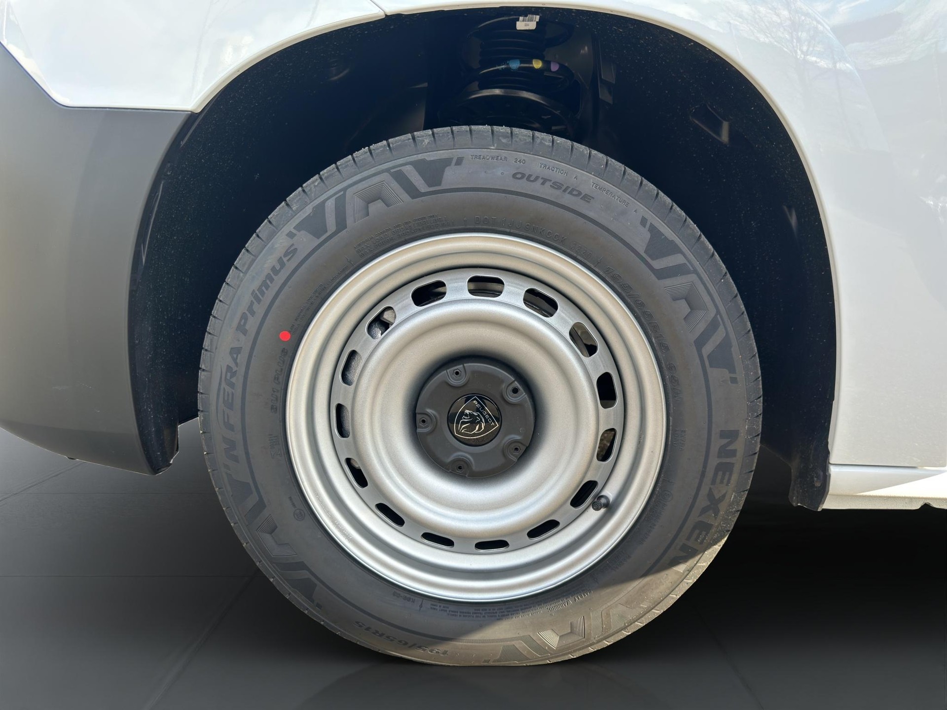 PEUGEOT Partner Kaw. 650 Standard 1.5 BlueHDI 100 S/S-image-9